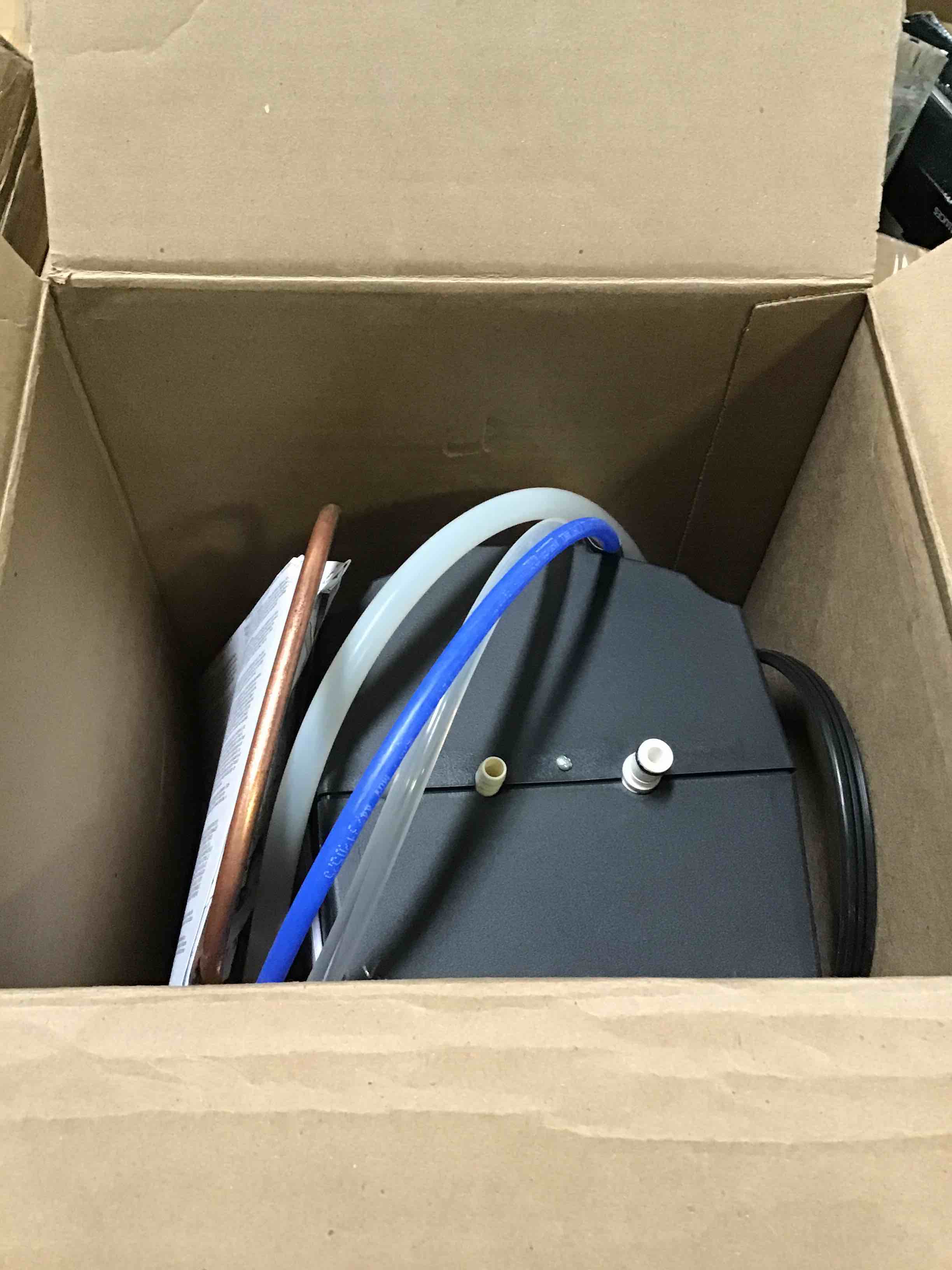 https://s3.amazonaws.com/lotting-images-prod/bidfta/GRN5149288_1695750490157.jpeg