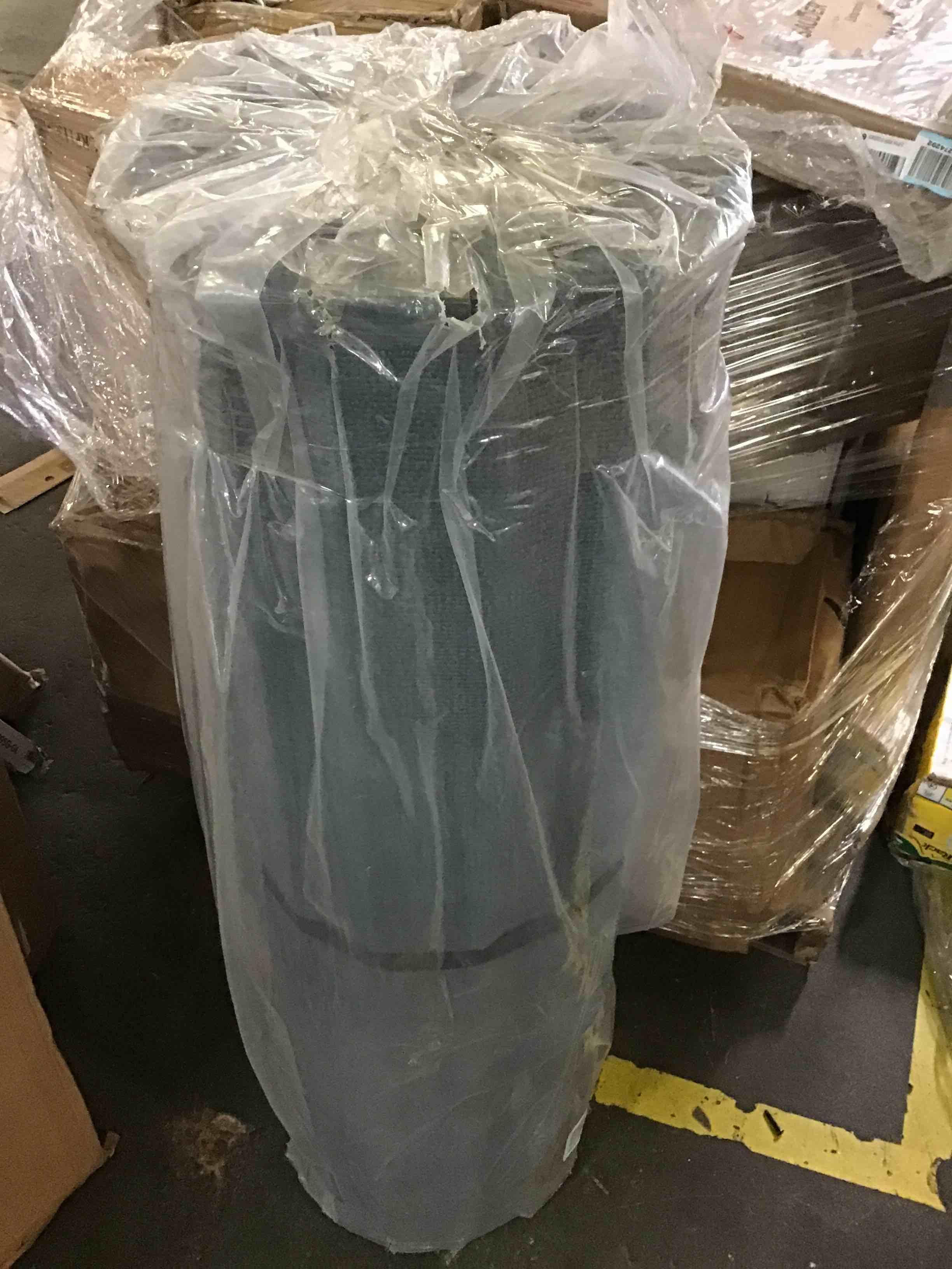 https://s3.amazonaws.com/lotting-images-prod/bidfta/GRN5150688_1695317058766.jpeg