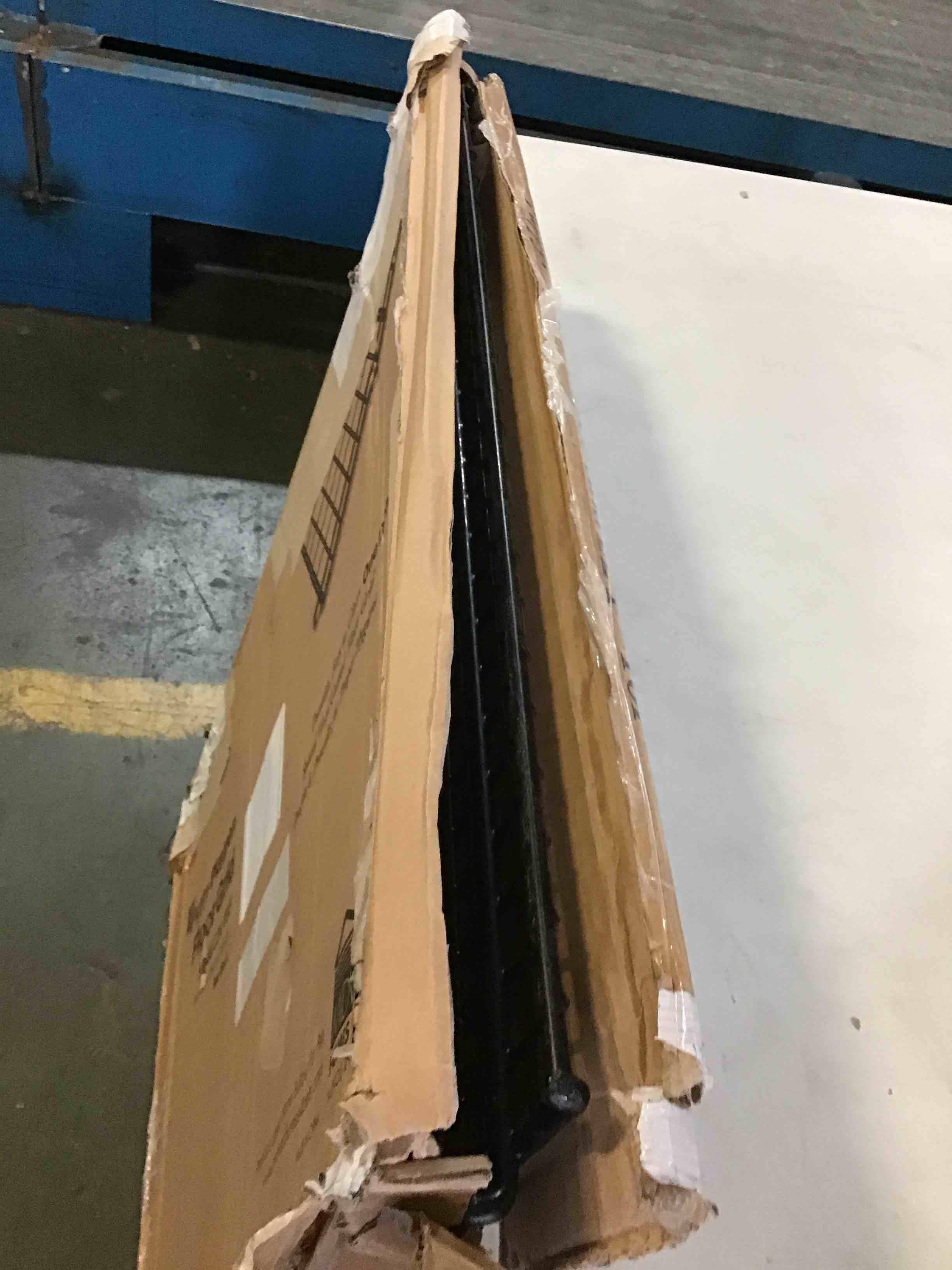 https://s3.amazonaws.com/lotting-images-prod/bidfta/GRN5151010_1695740182365.jpeg
