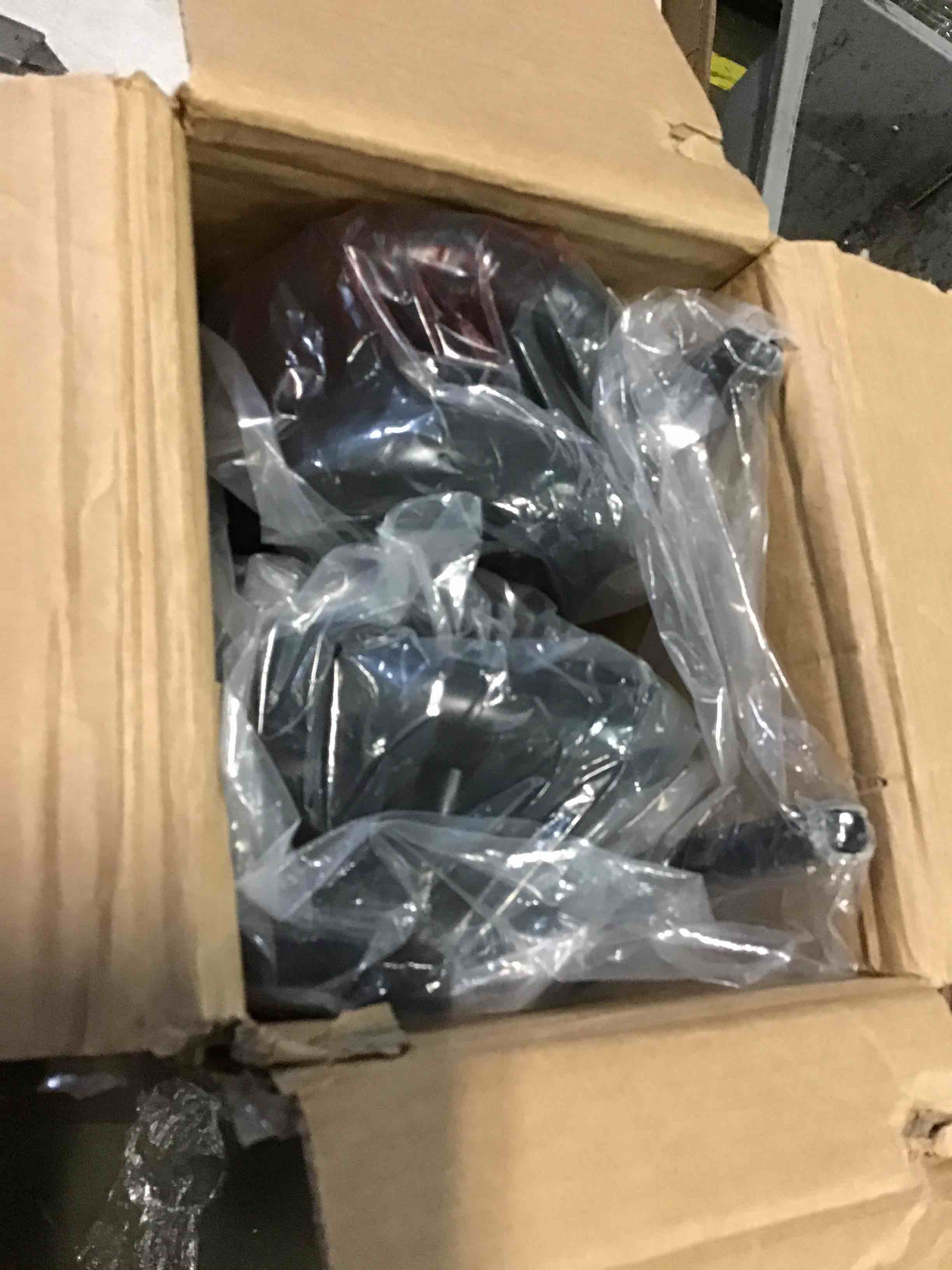 https://s3.amazonaws.com/lotting-images-prod/bidfta/GRN5151288_1695899572019.jpeg