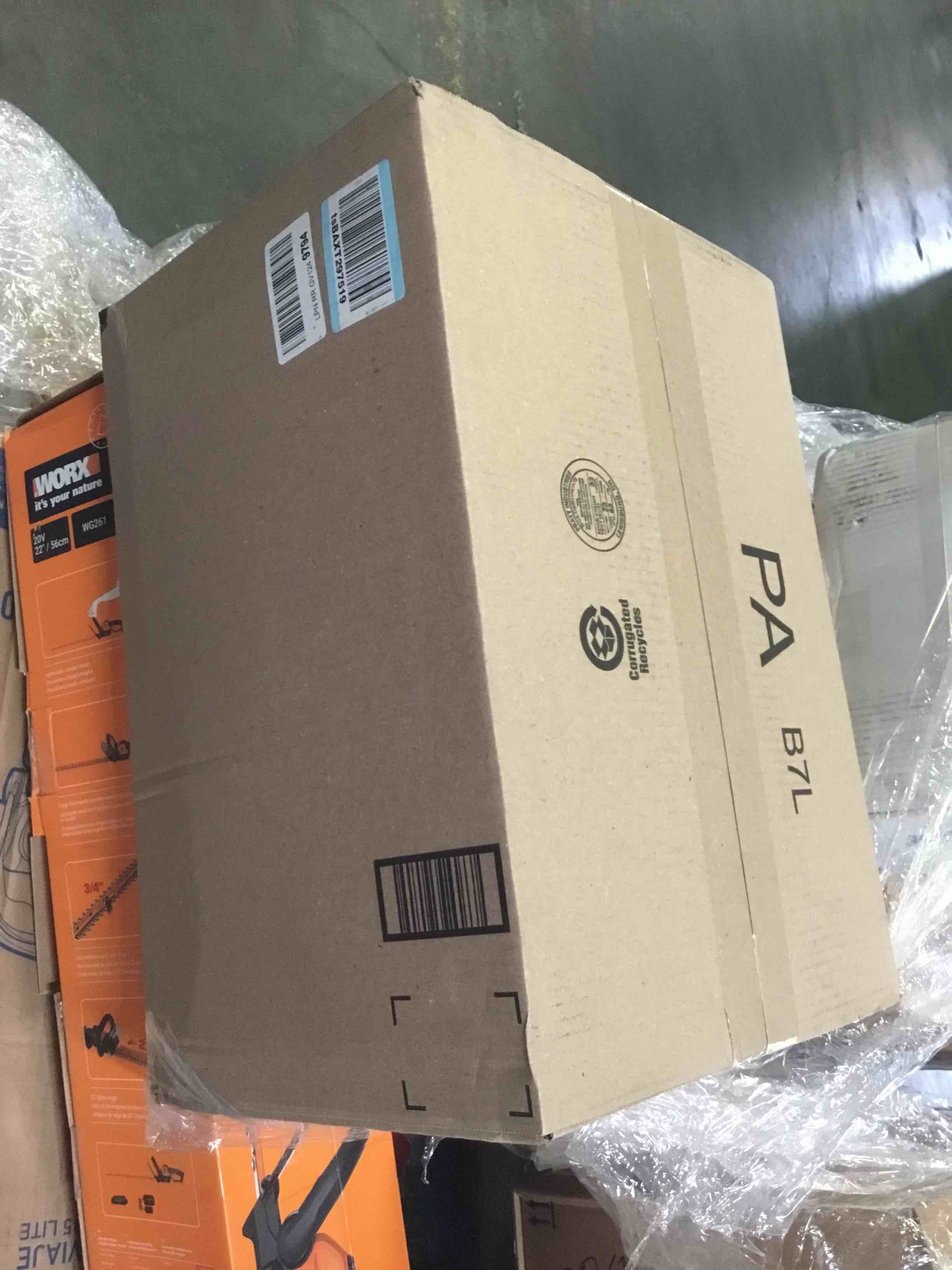 https://s3.amazonaws.com/lotting-images-prod/bidfta/GRN5152235_1695750292629.jpeg