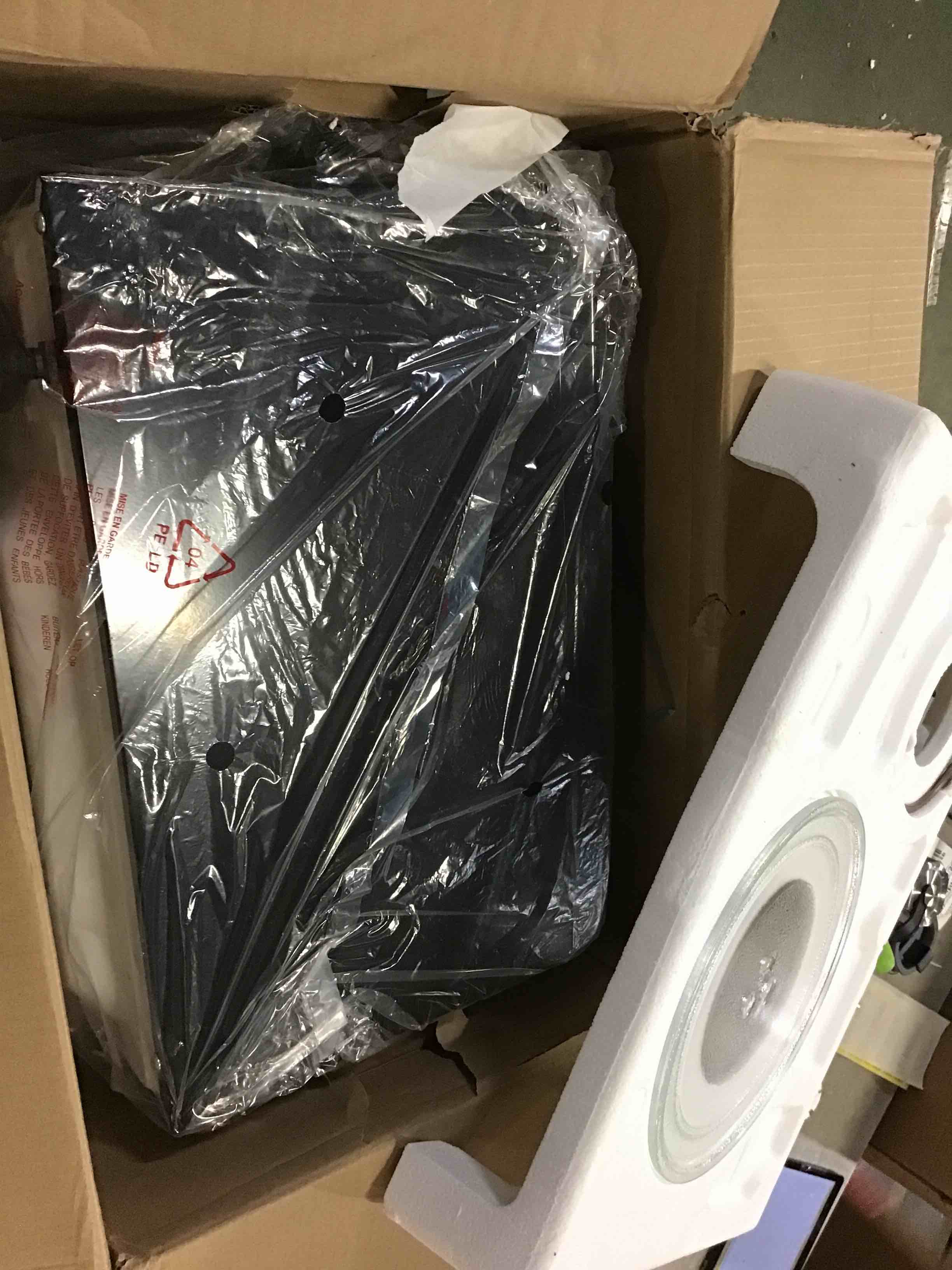 https://s3.amazonaws.com/lotting-images-prod/bidfta/GRN5154014_1695900574955.jpeg