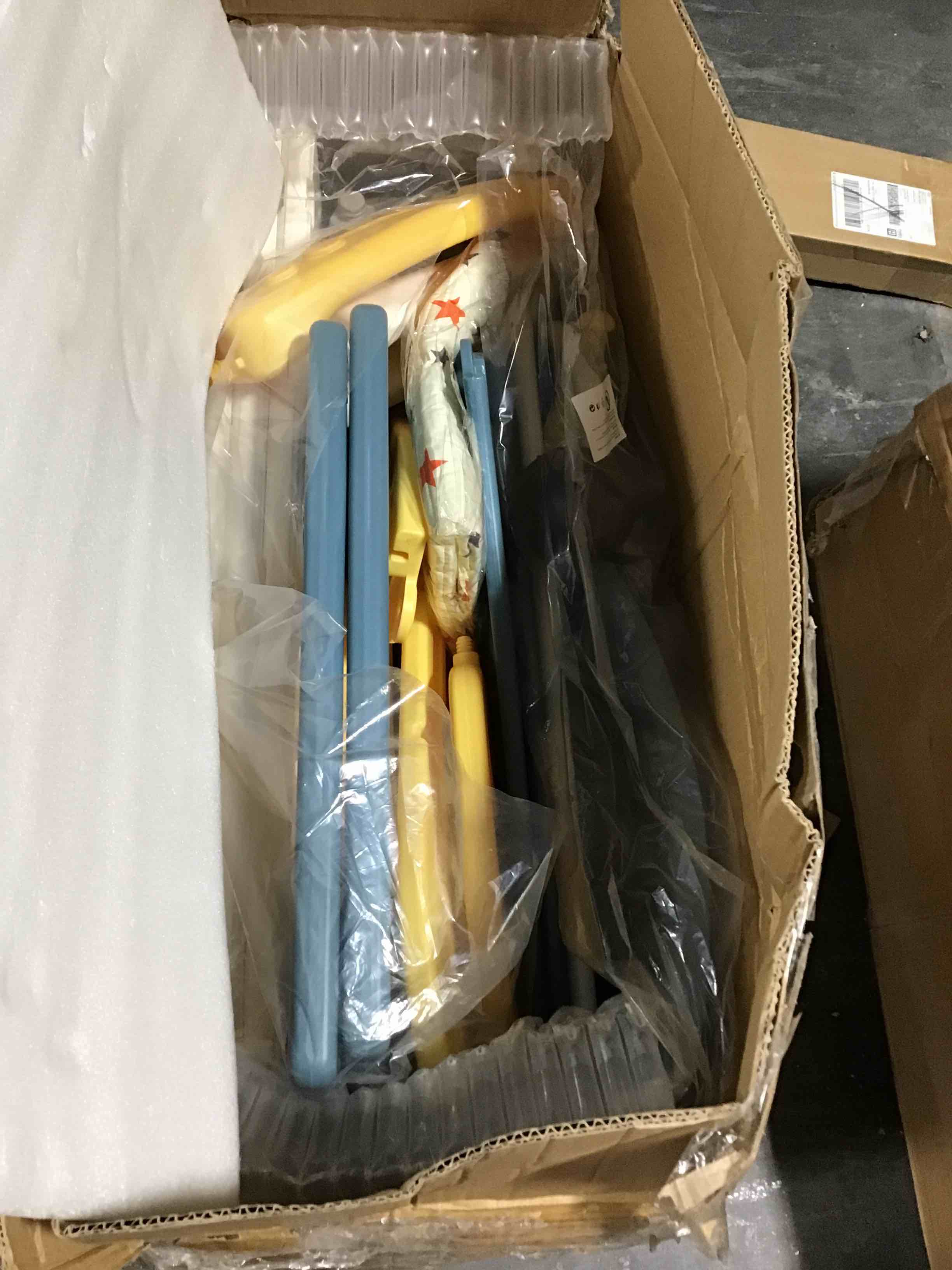 https://s3.amazonaws.com/lotting-images-prod/bidfta/GRN5156025_1696446983467.jpeg