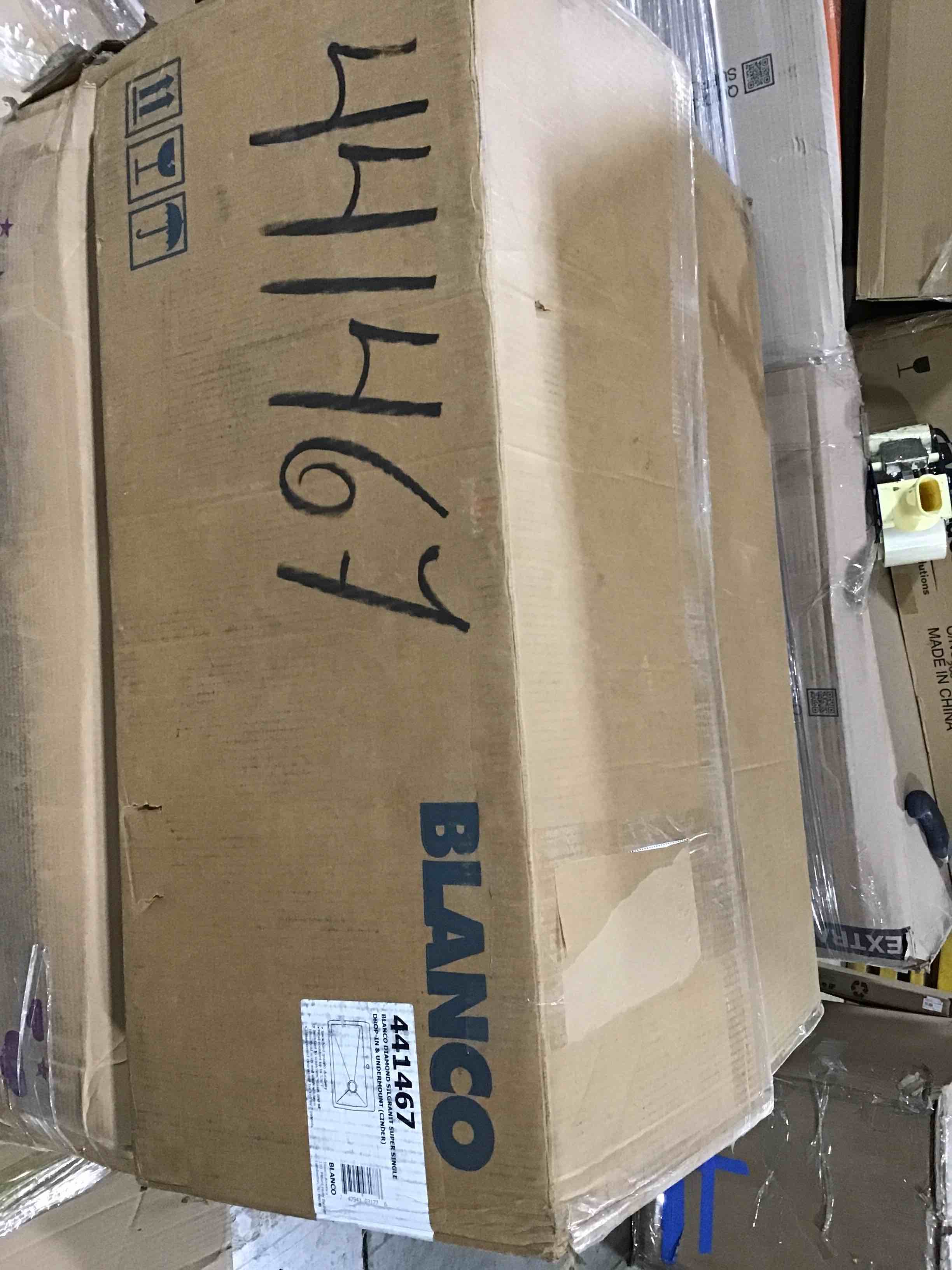 https://s3.amazonaws.com/lotting-images-prod/bidfta/GRN5161125_1697564300966.jpeg