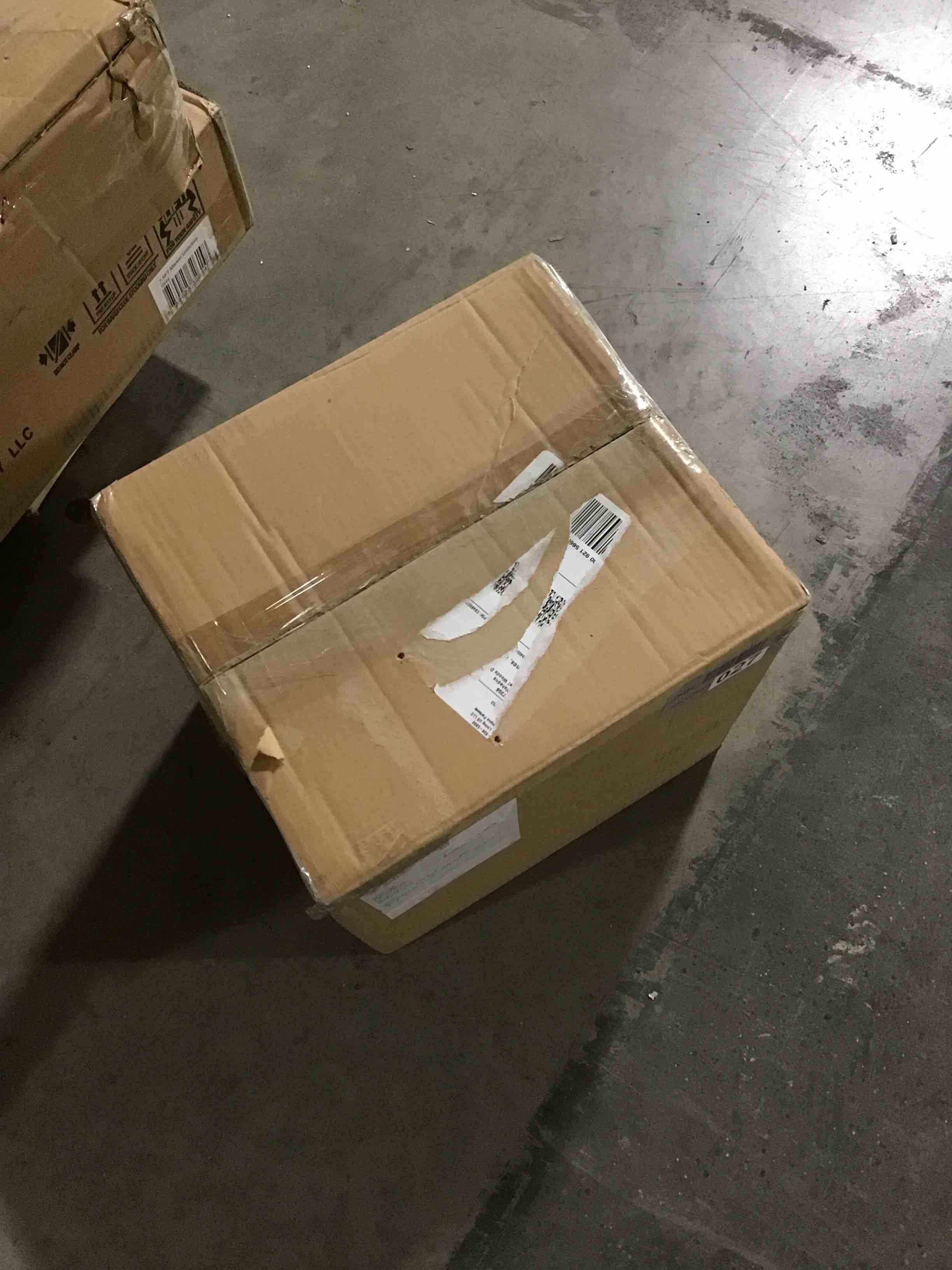 https://s3.amazonaws.com/lotting-images-prod/bidfta/GRN5161479_1697830116886.jpeg
