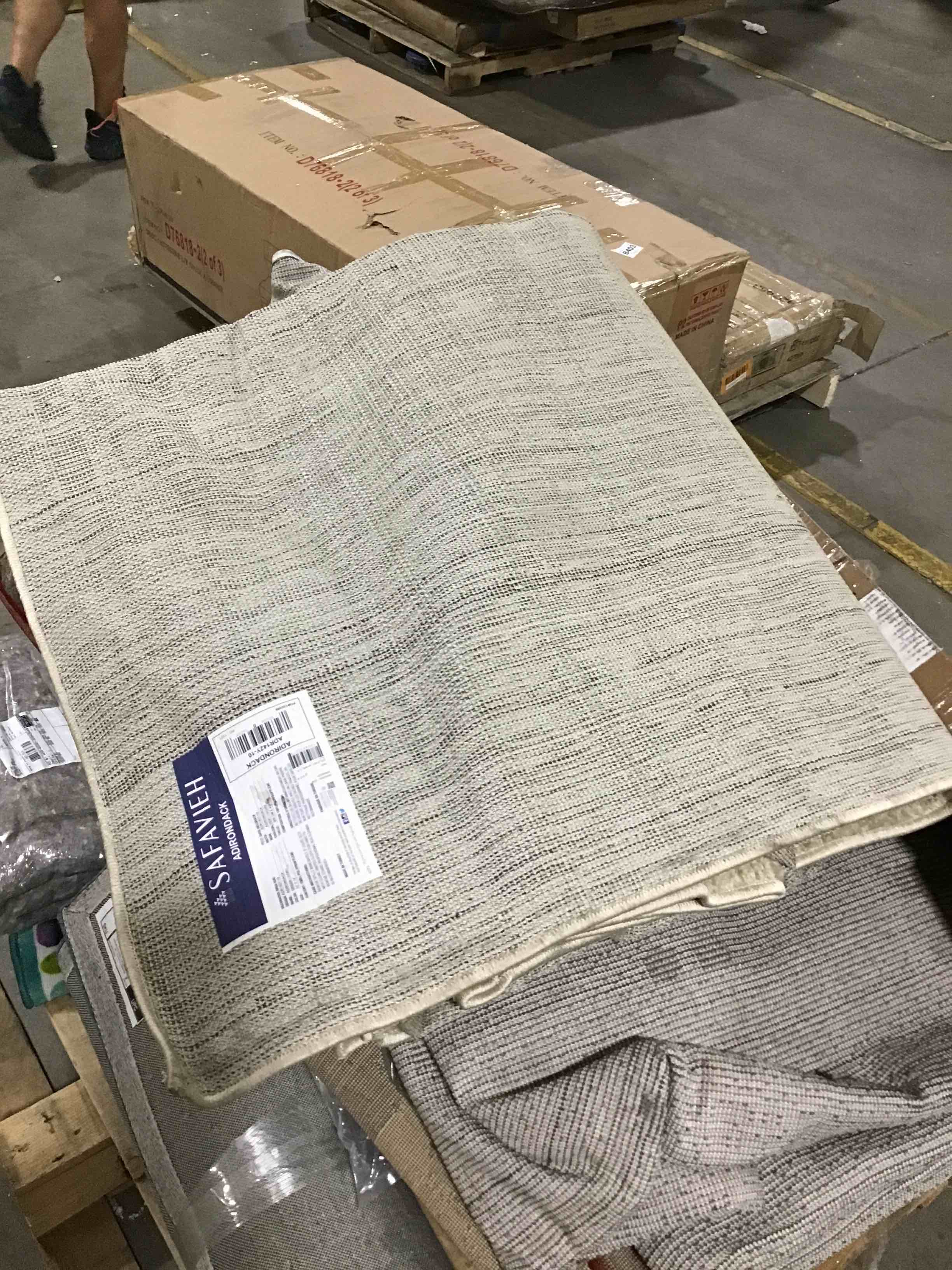 https://s3.amazonaws.com/lotting-images-prod/bidfta/GRN5165189_1696346690811.jpeg