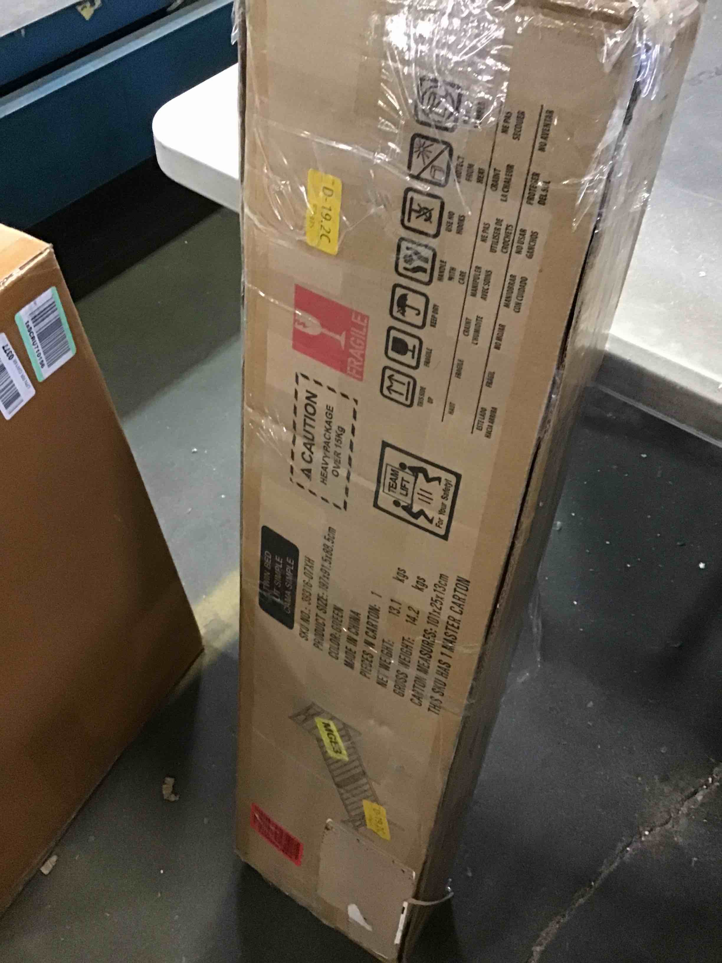 https://s3.amazonaws.com/lotting-images-prod/bidfta/GRN5171461_1696359907528.jpeg