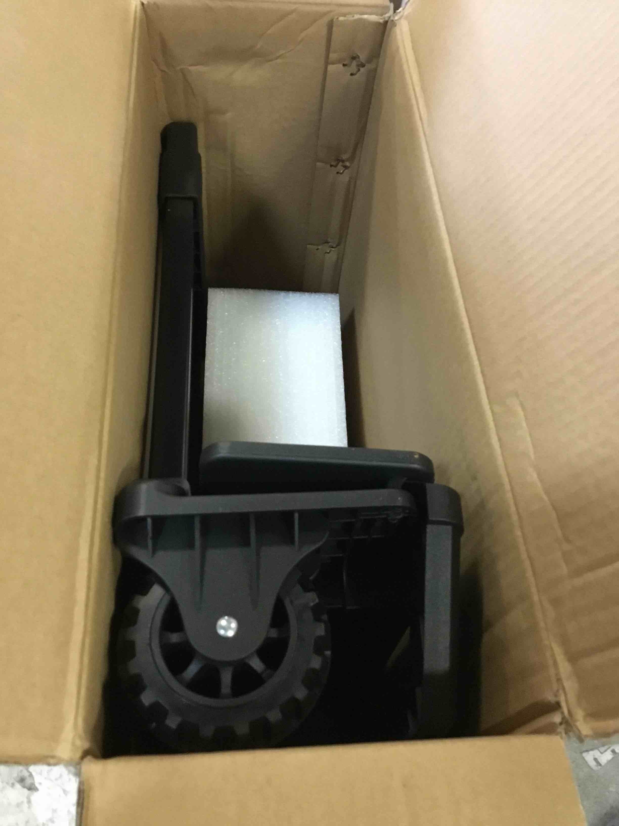 https://s3.amazonaws.com/lotting-images-prod/bidfta/GRN5172714_1696008141349.jpeg
