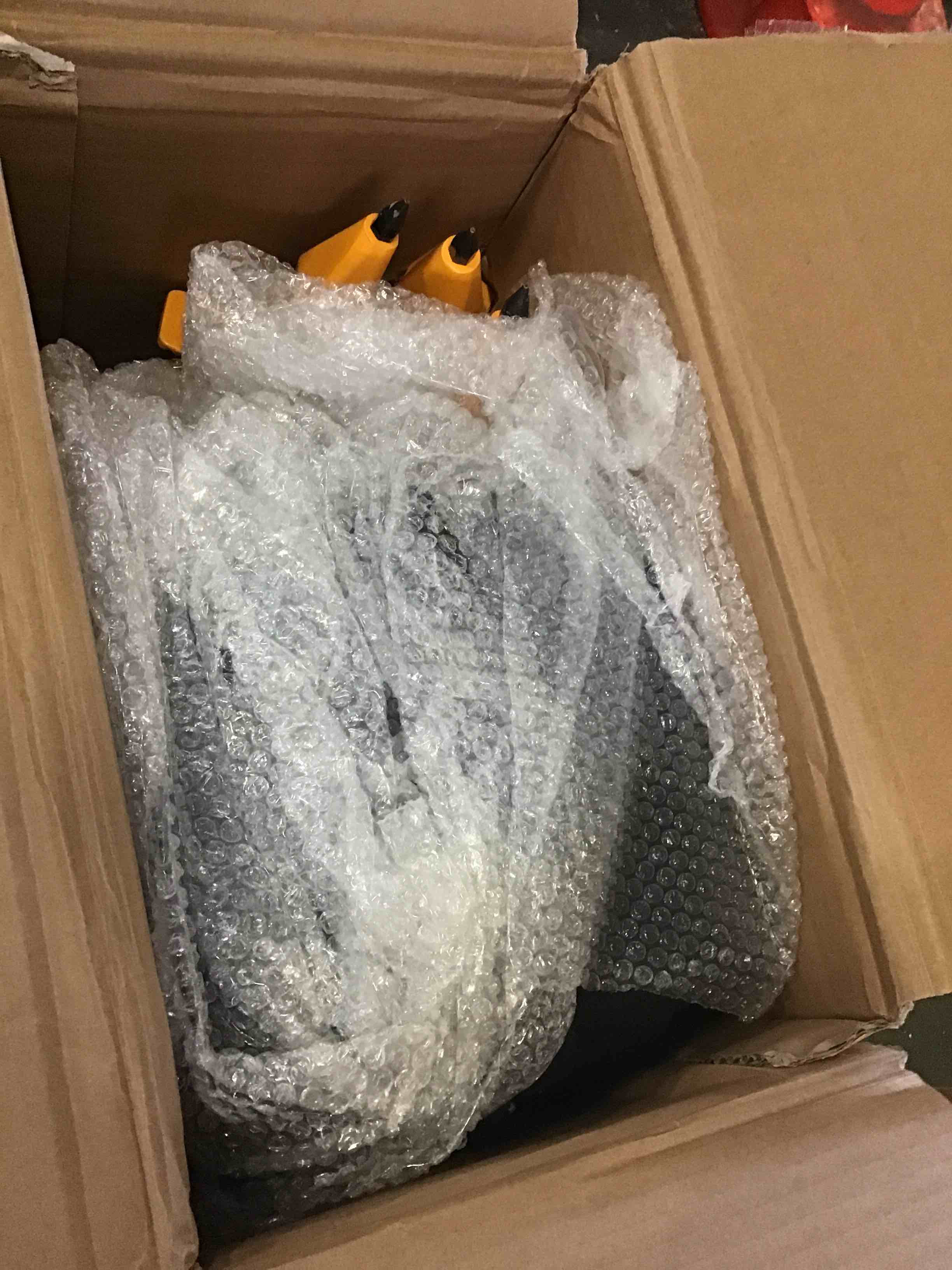 https://s3.amazonaws.com/lotting-images-prod/bidfta/GRN5173035_1696357898641.jpeg