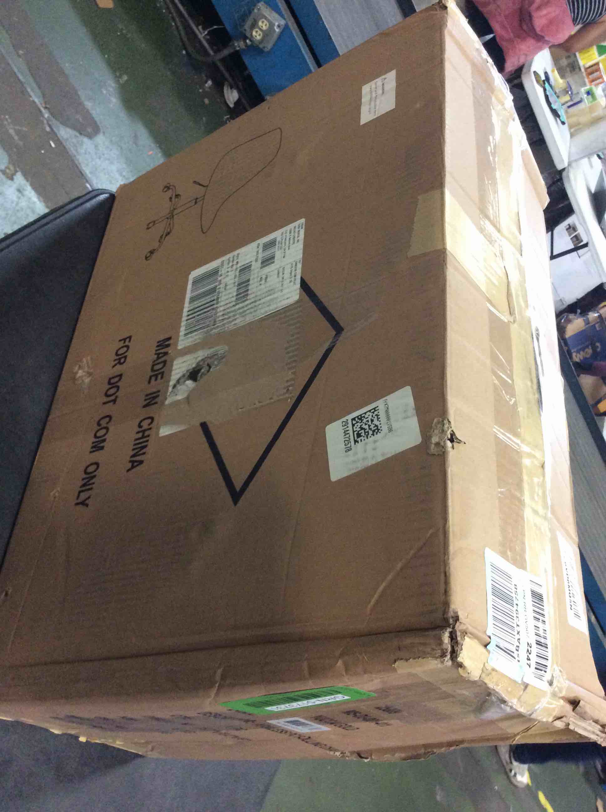 https://s3.amazonaws.com/lotting-images-prod/bidfta/GRN5173731_1696945550695.jpeg