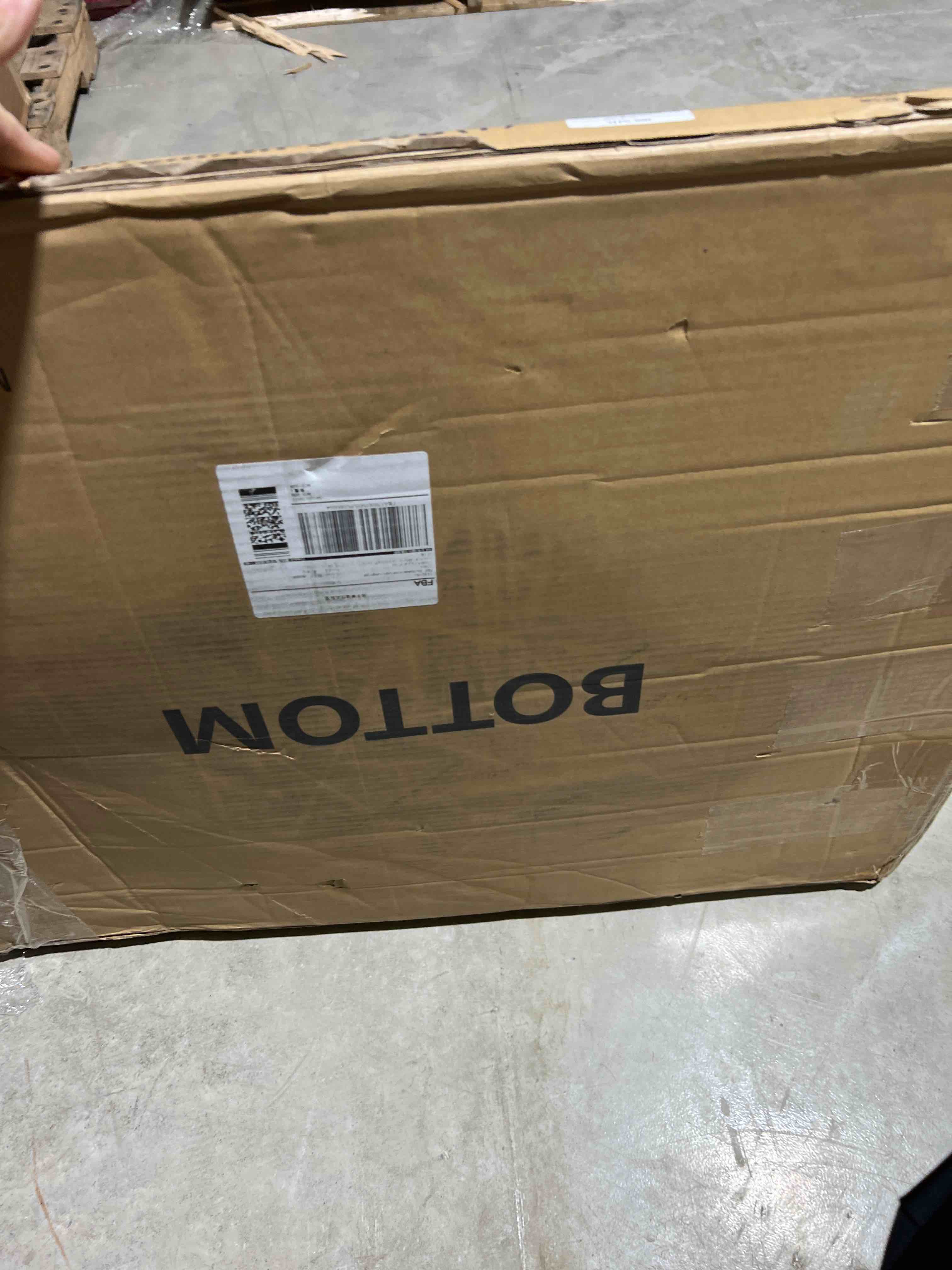 https://s3.amazonaws.com/lotting-images-prod/bidfta/GRN5175065_1706308363153.jpeg