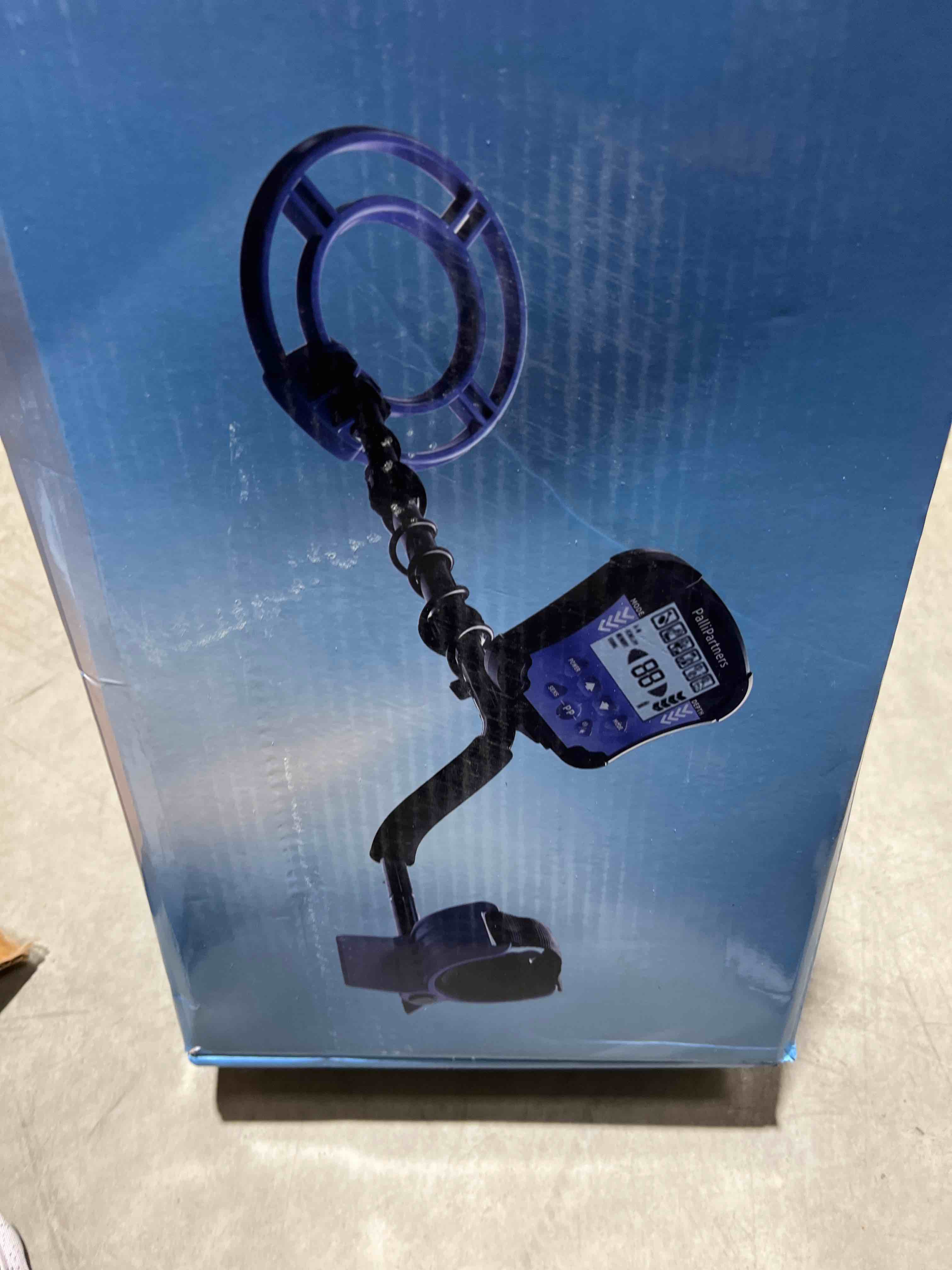 https://s3.amazonaws.com/lotting-images-prod/bidfta/GRN5175377_1706836986192.jpeg
