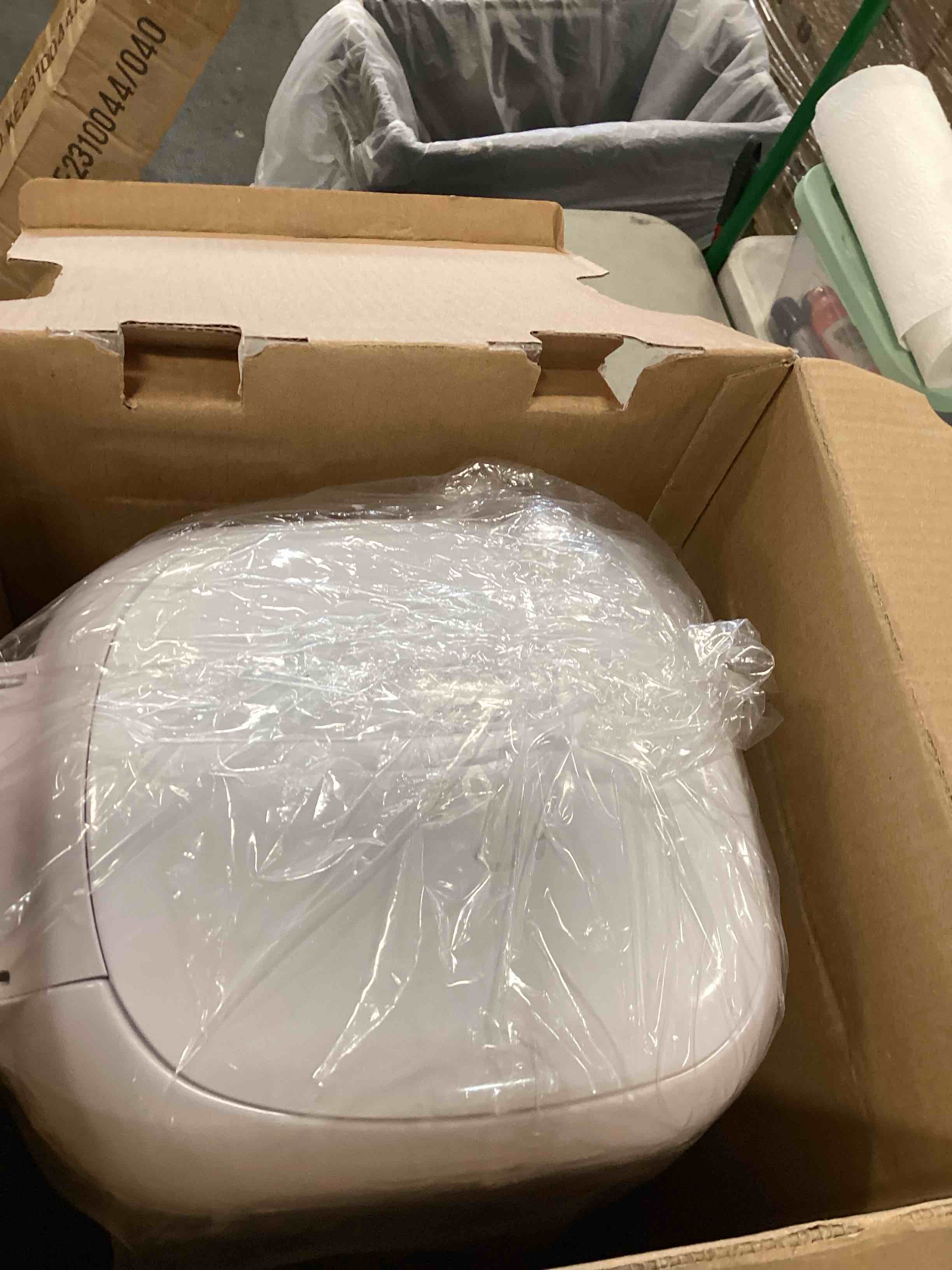 https://s3.amazonaws.com/lotting-images-prod/bidfta/GRN5180963_1721078257061.jpeg