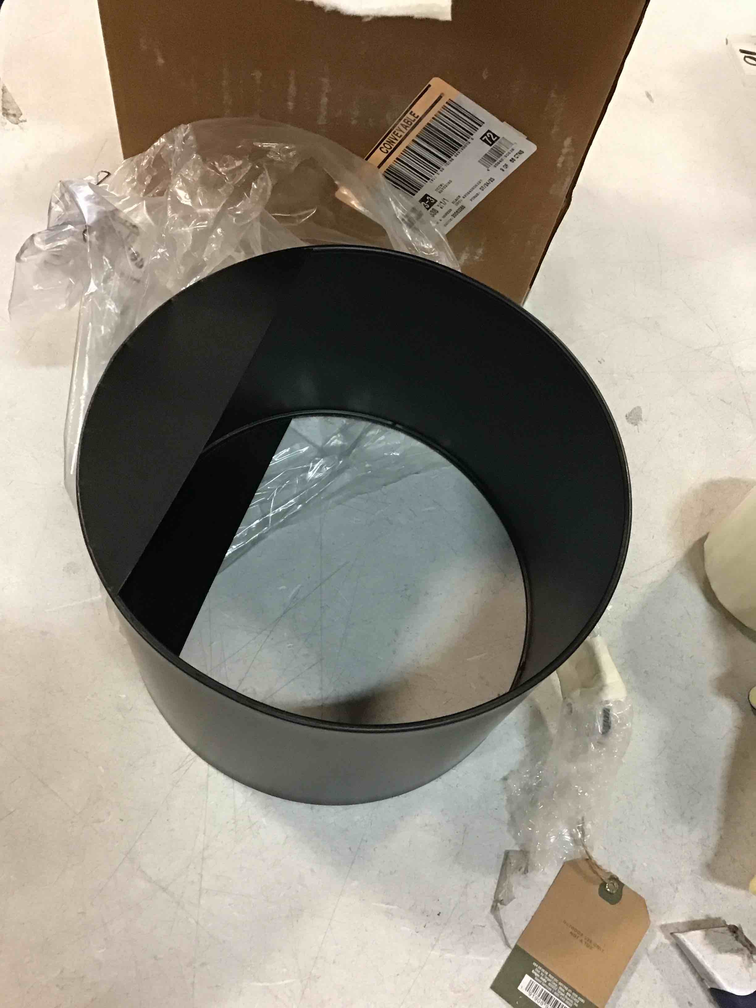 https://s3.amazonaws.com/lotting-images-prod/bidfta/GRN5181261_1721252754998.jpeg