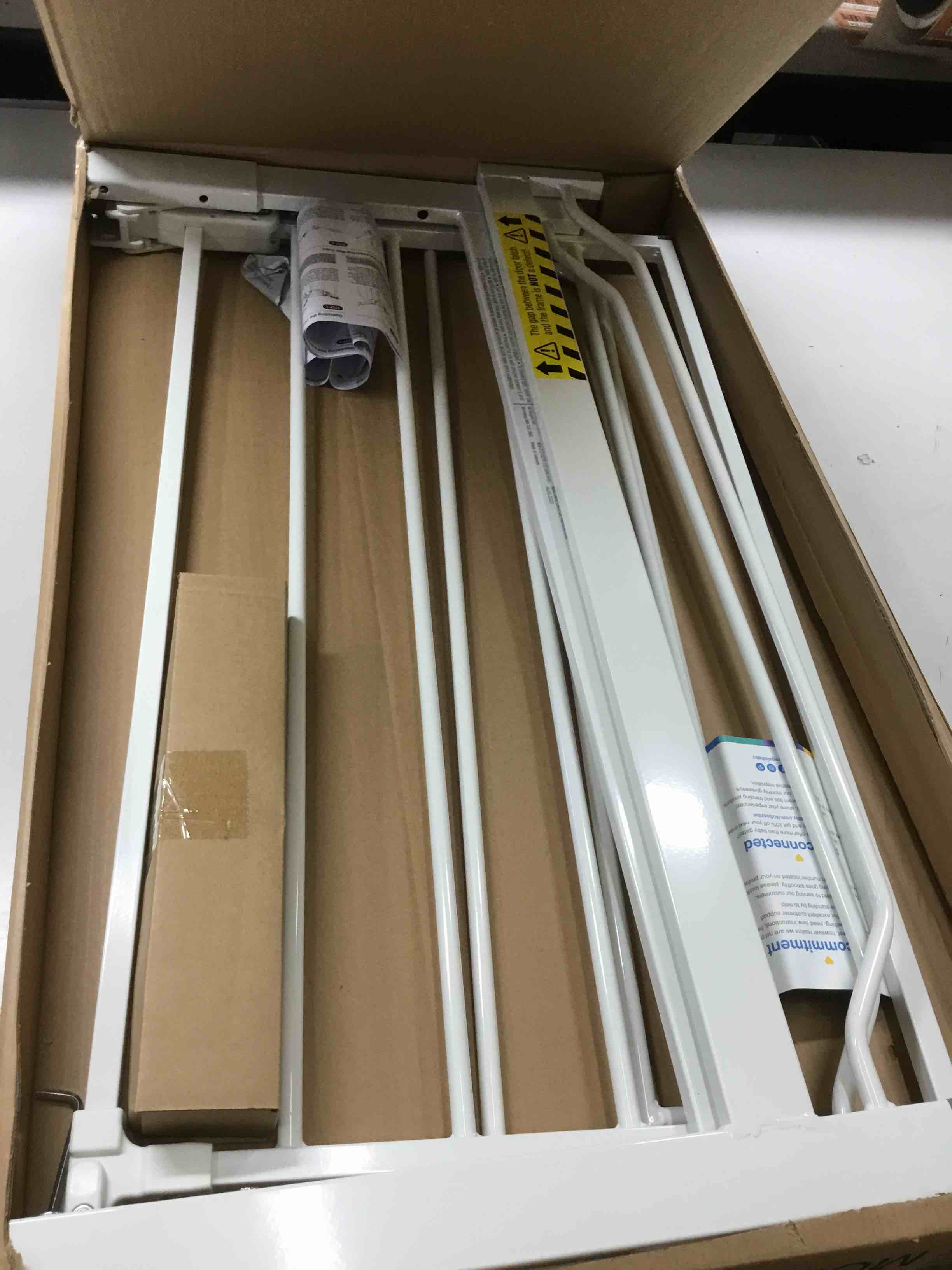 https://s3.amazonaws.com/lotting-images-prod/bidfta/GRN5182375_1707834806499.jpeg
