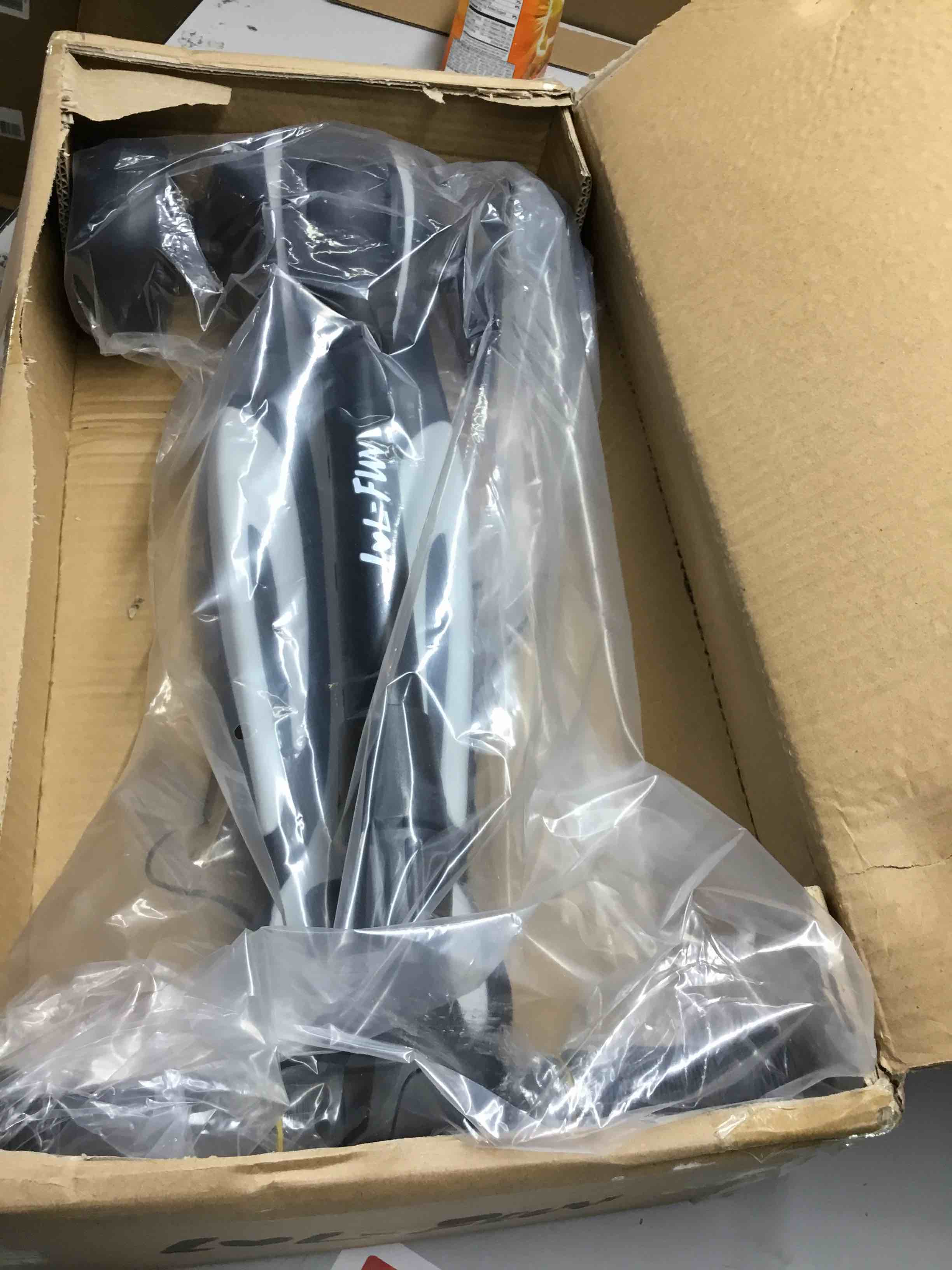 https://s3.amazonaws.com/lotting-images-prod/bidfta/GRN5182611_1708525285290.jpeg