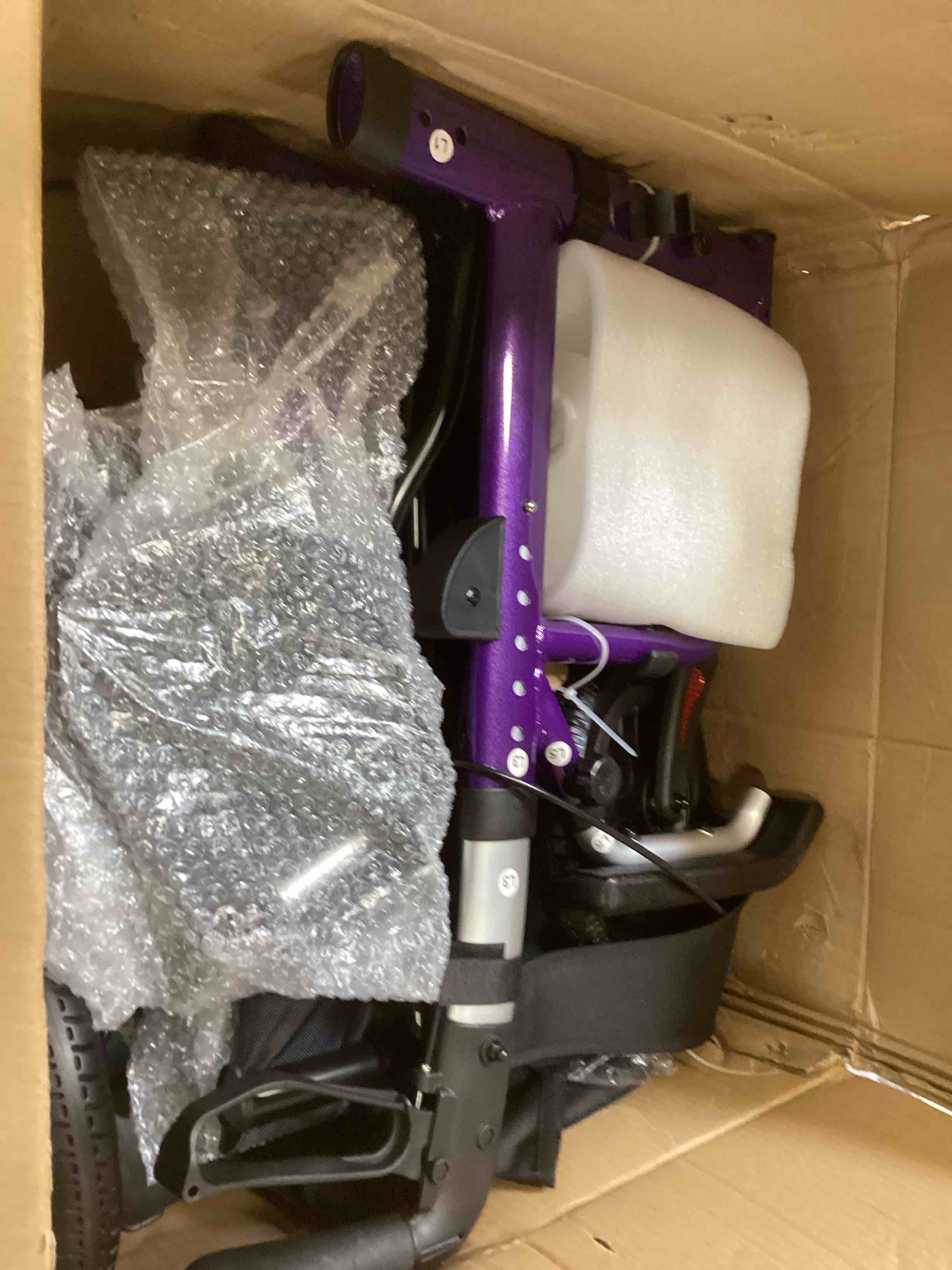 https://s3.amazonaws.com/lotting-images-prod/bidfta/GRN5183430_1721676305020.jpeg