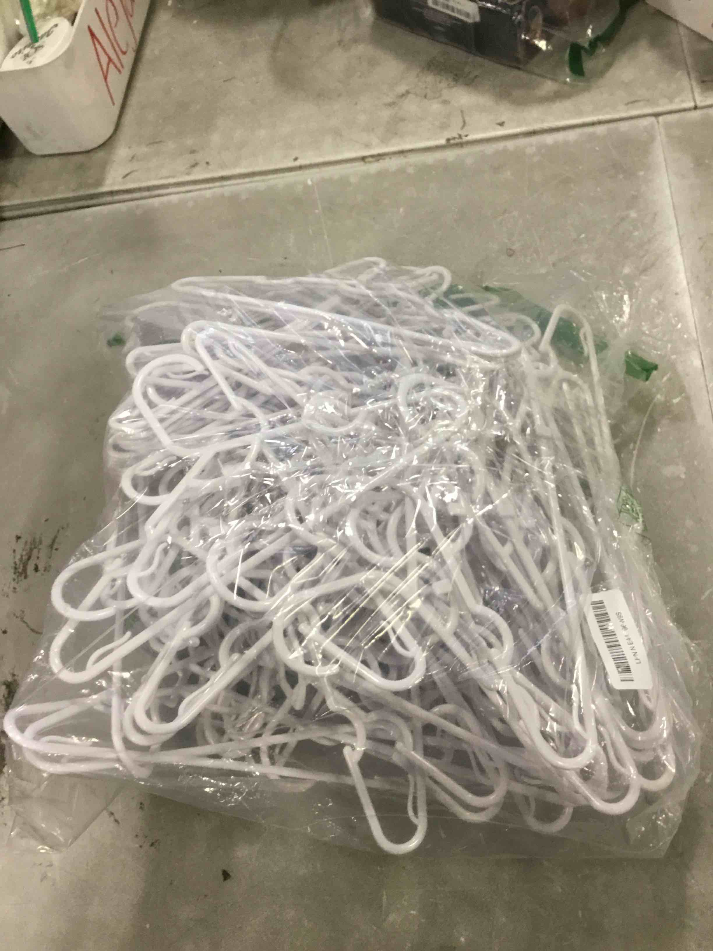 https://s3.amazonaws.com/lotting-images-prod/bidfta/GRN5187413_1722342362102.jpeg