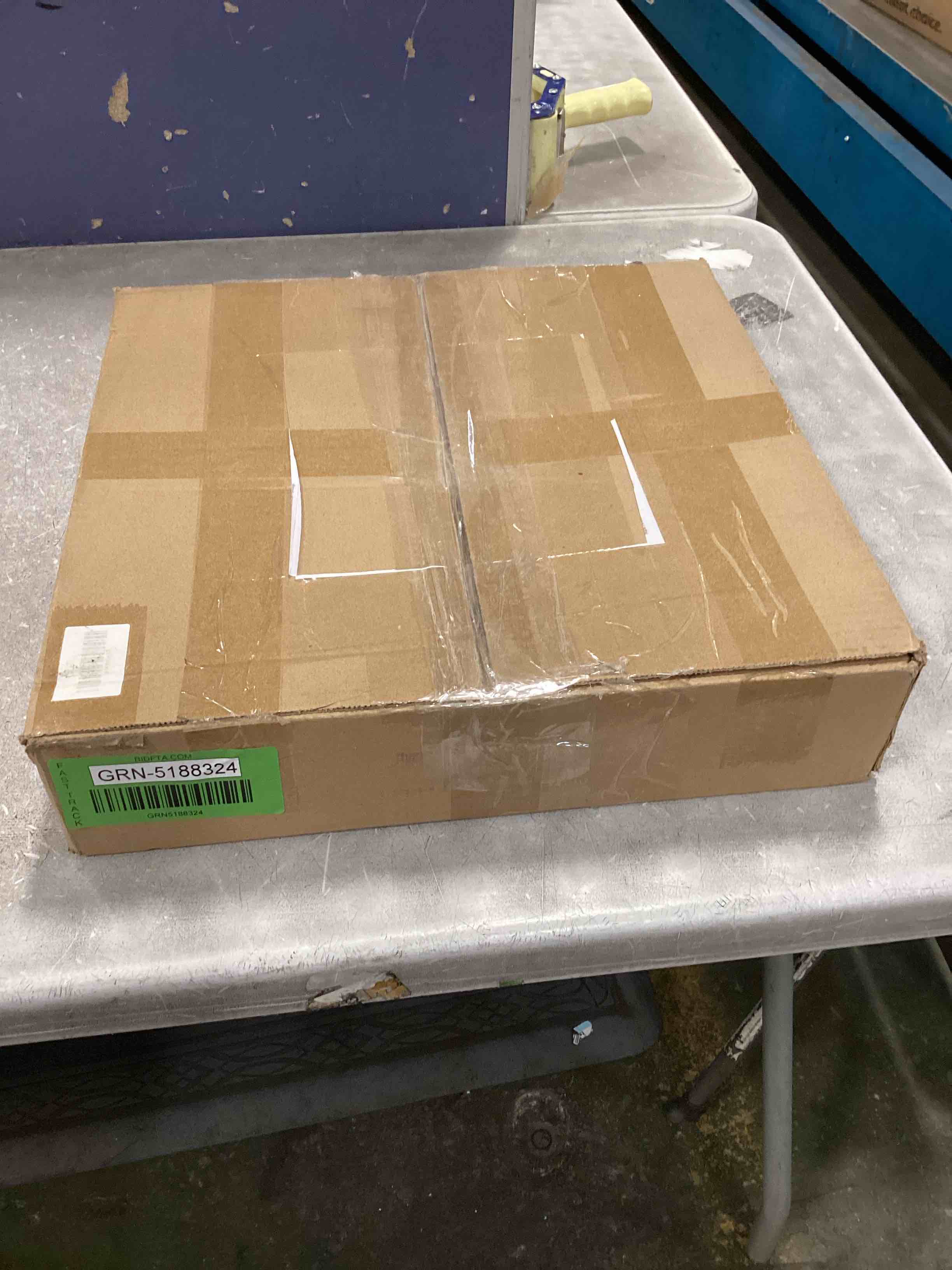 https://s3.amazonaws.com/lotting-images-prod/bidfta/GRN5188324_1721253071088.jpeg