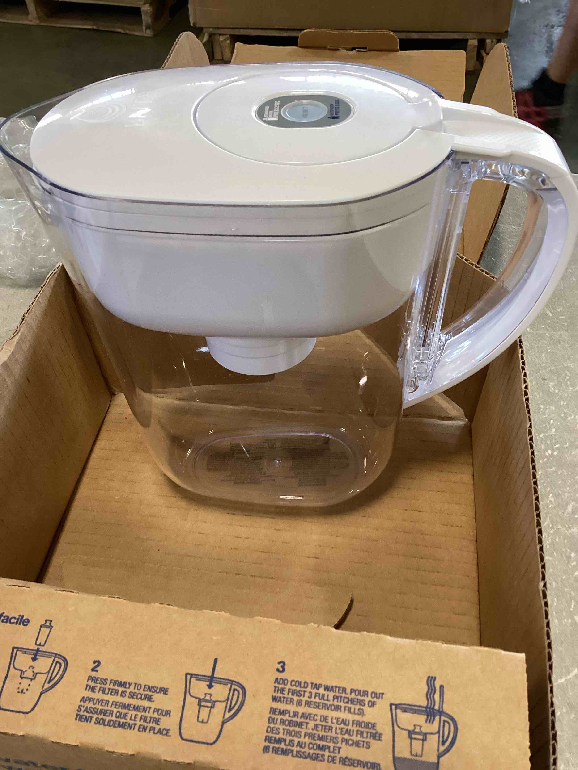 Amazon Basics 10-Cup Water 1 Pitcher & 1 Filter Included, Compatible with Brita