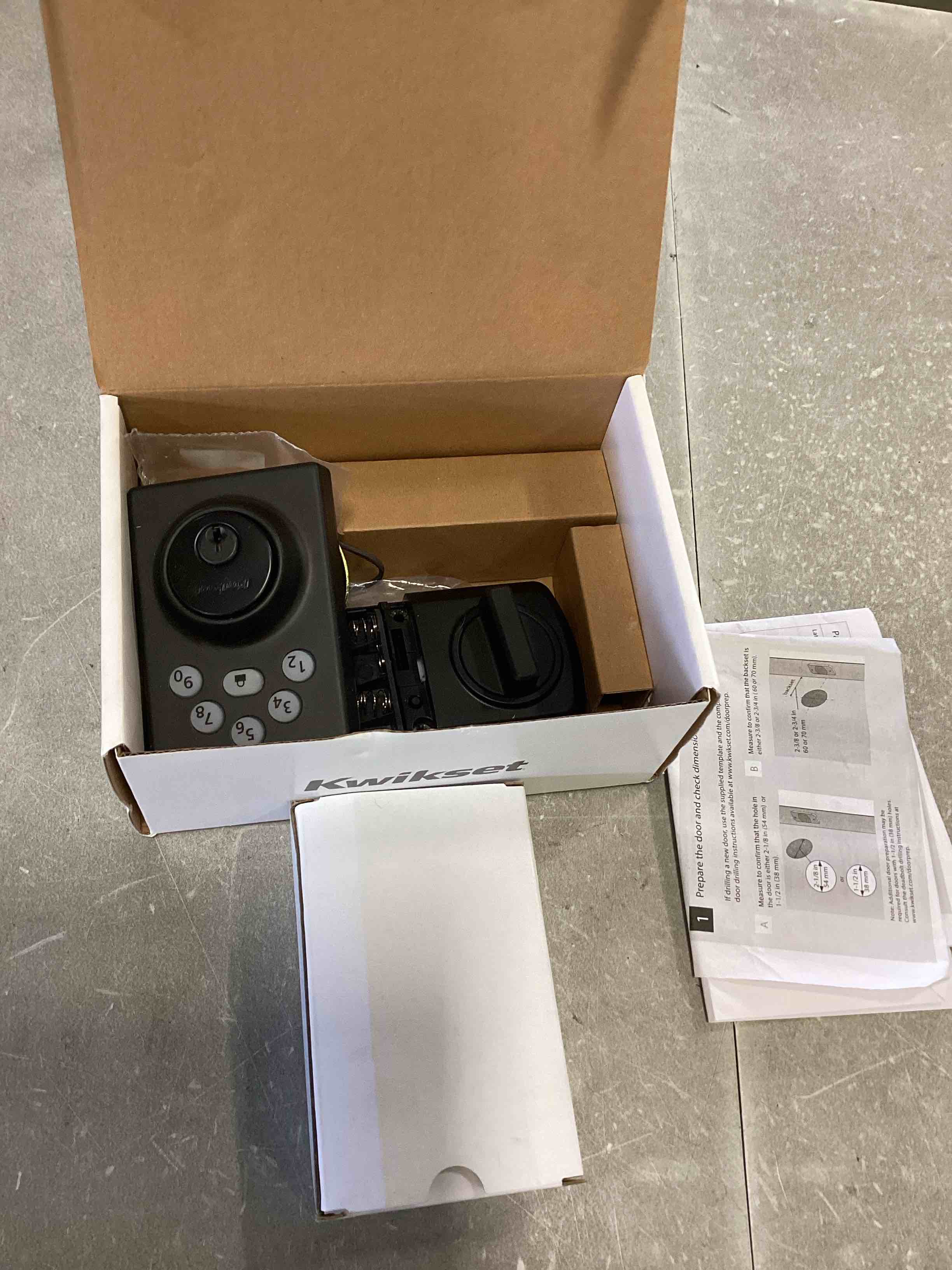 https://s3.amazonaws.com/lotting-images-prod/bidfta/GRN5190112_1721667447229.jpeg