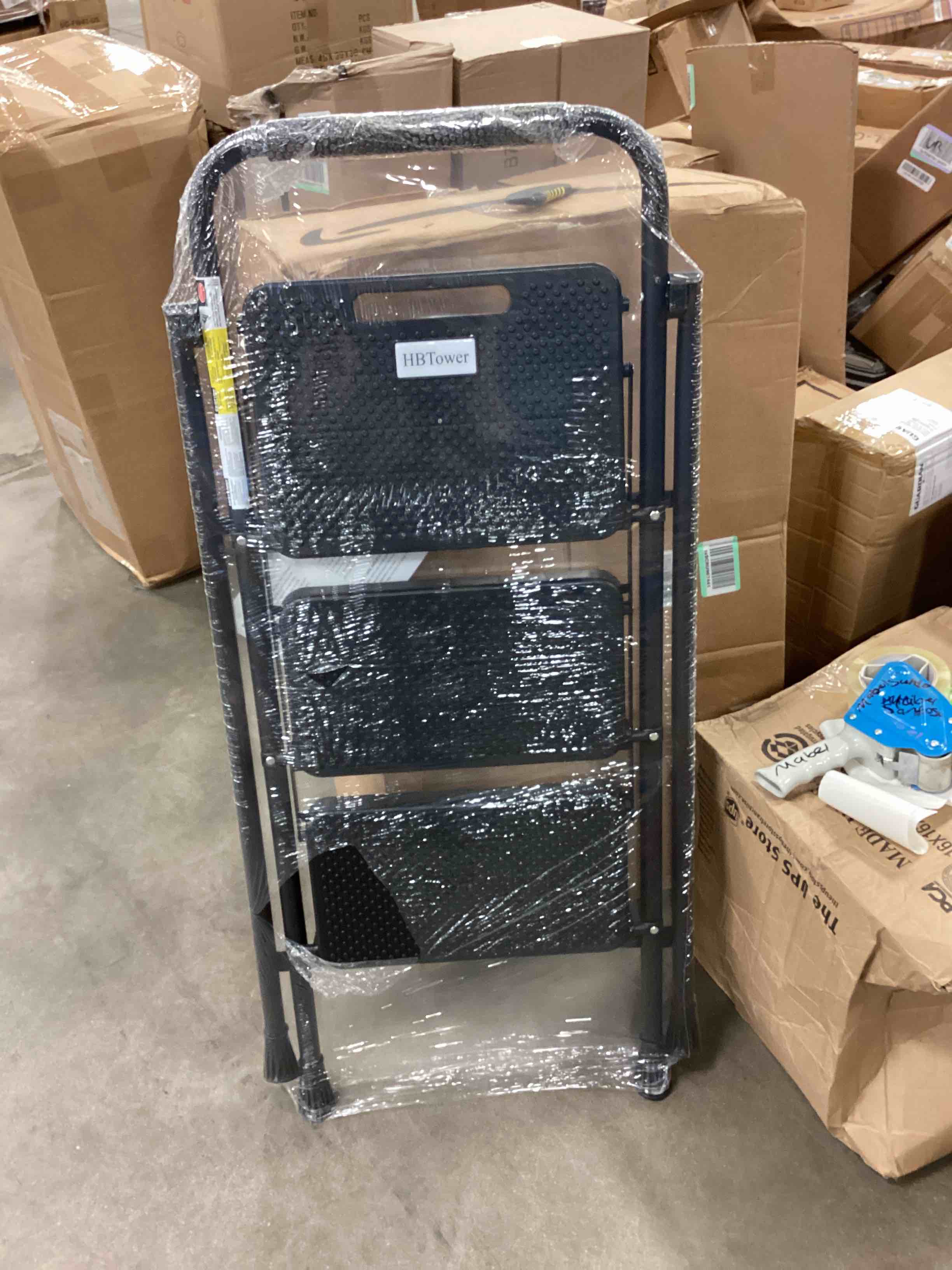 https://s3.amazonaws.com/lotting-images-prod/bidfta/GRN5196564_1700833401391.jpeg