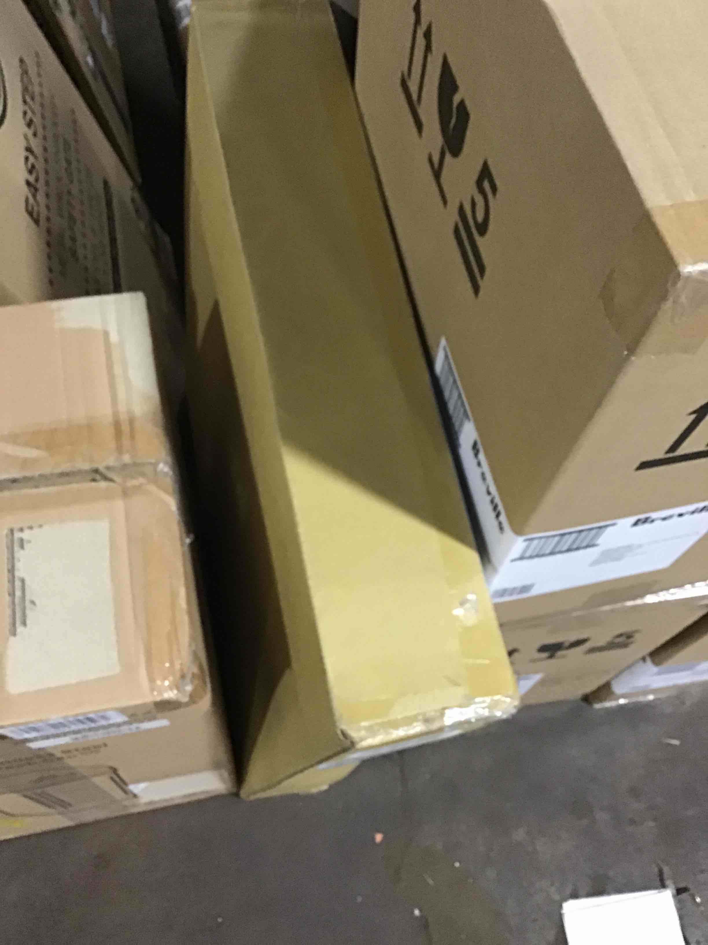 https://s3.amazonaws.com/lotting-images-prod/bidfta/GRN5216953_1696015346657.jpeg
