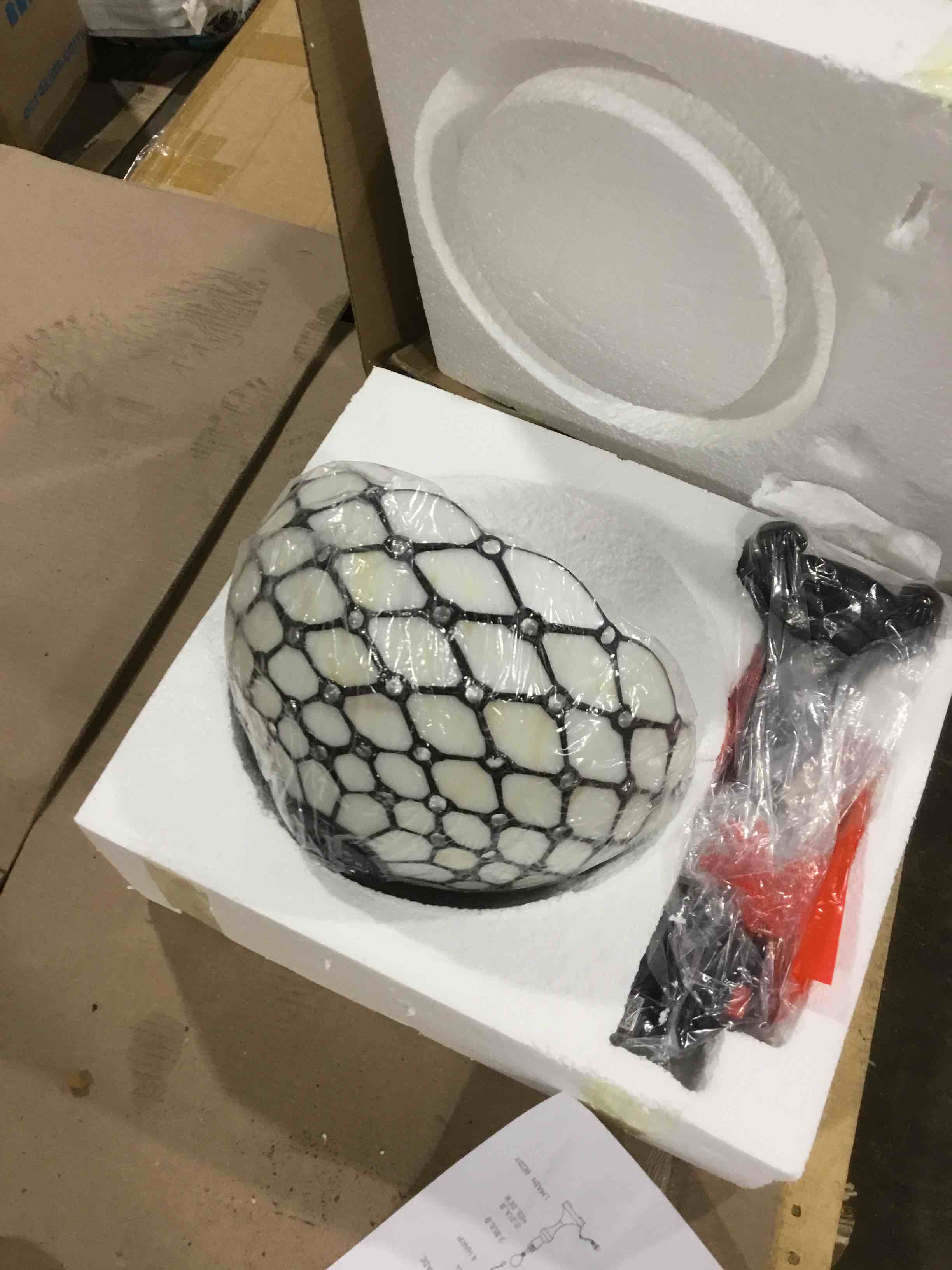 Moon view 19 inch Tiffany table lamp