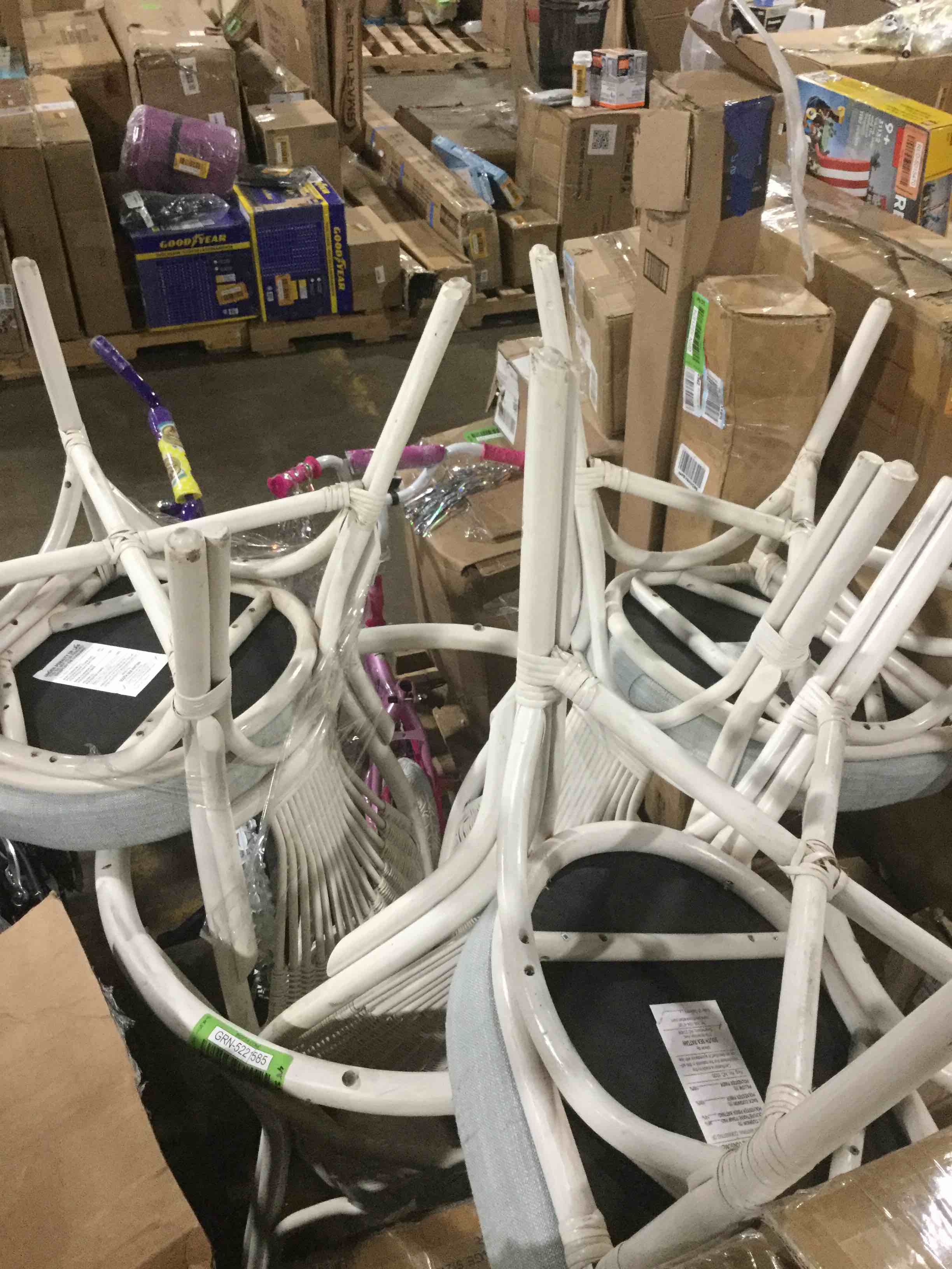 South Sea rattan dining set white with sea foam blue cushions (4pieces for pickup, incomplete, 3chairs, 1 table base)