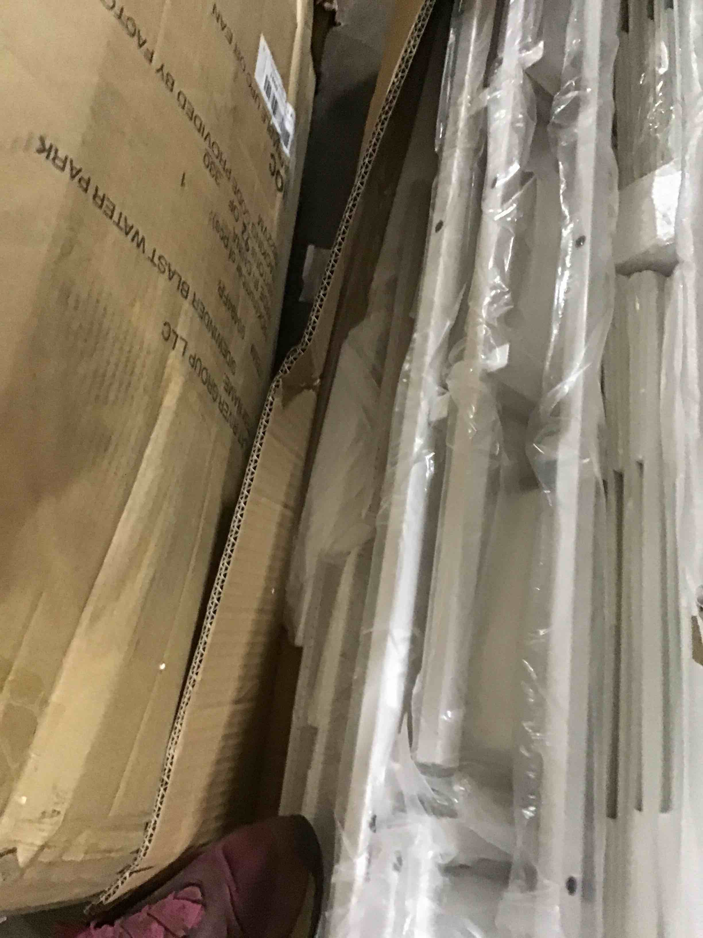 https://s3.amazonaws.com/lotting-images-prod/bidfta/GRN5221603_1697829308942.jpeg