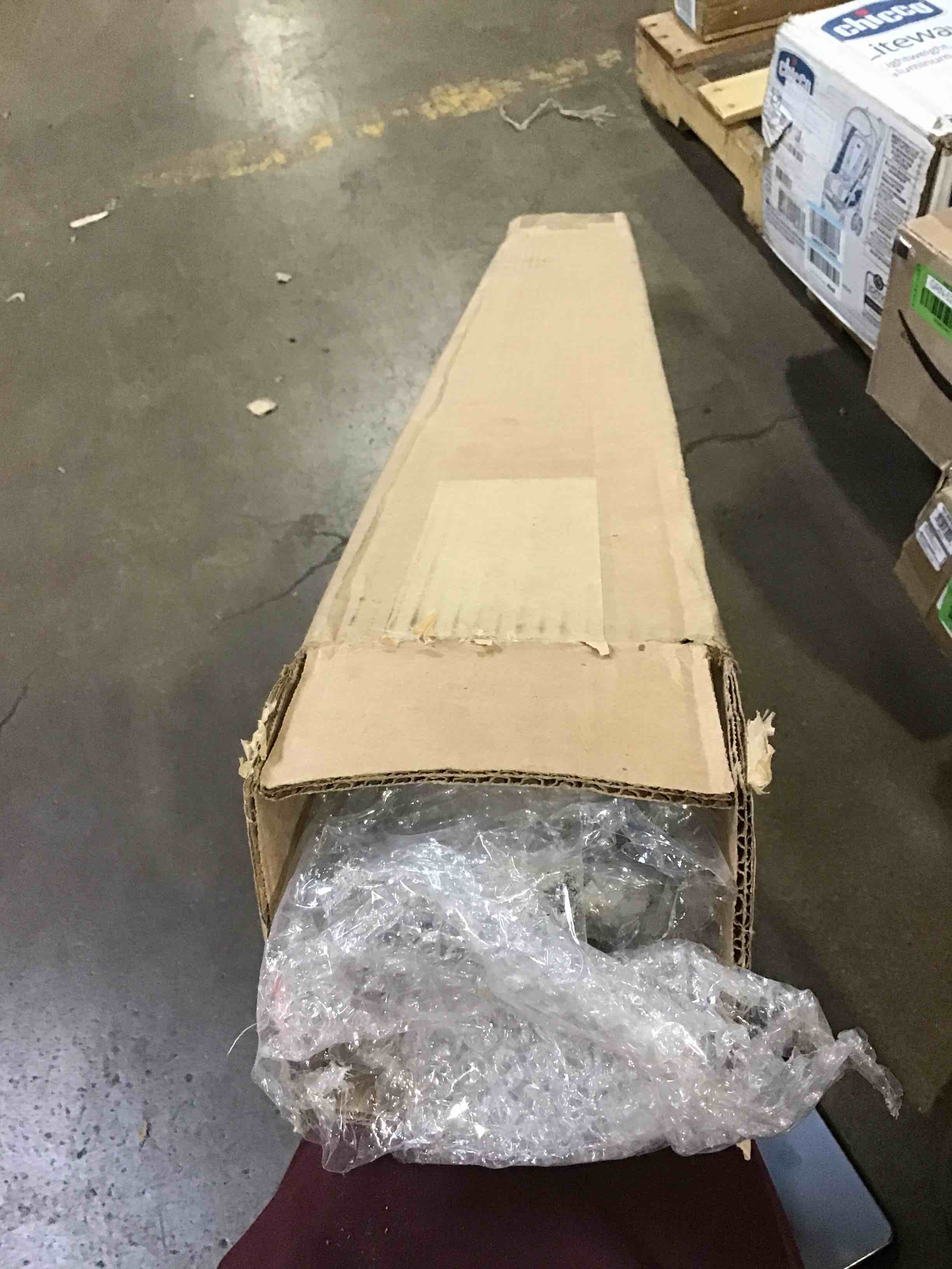 https://s3.amazonaws.com/lotting-images-prod/bidfta/GRN5223913_1695142366360.jpeg