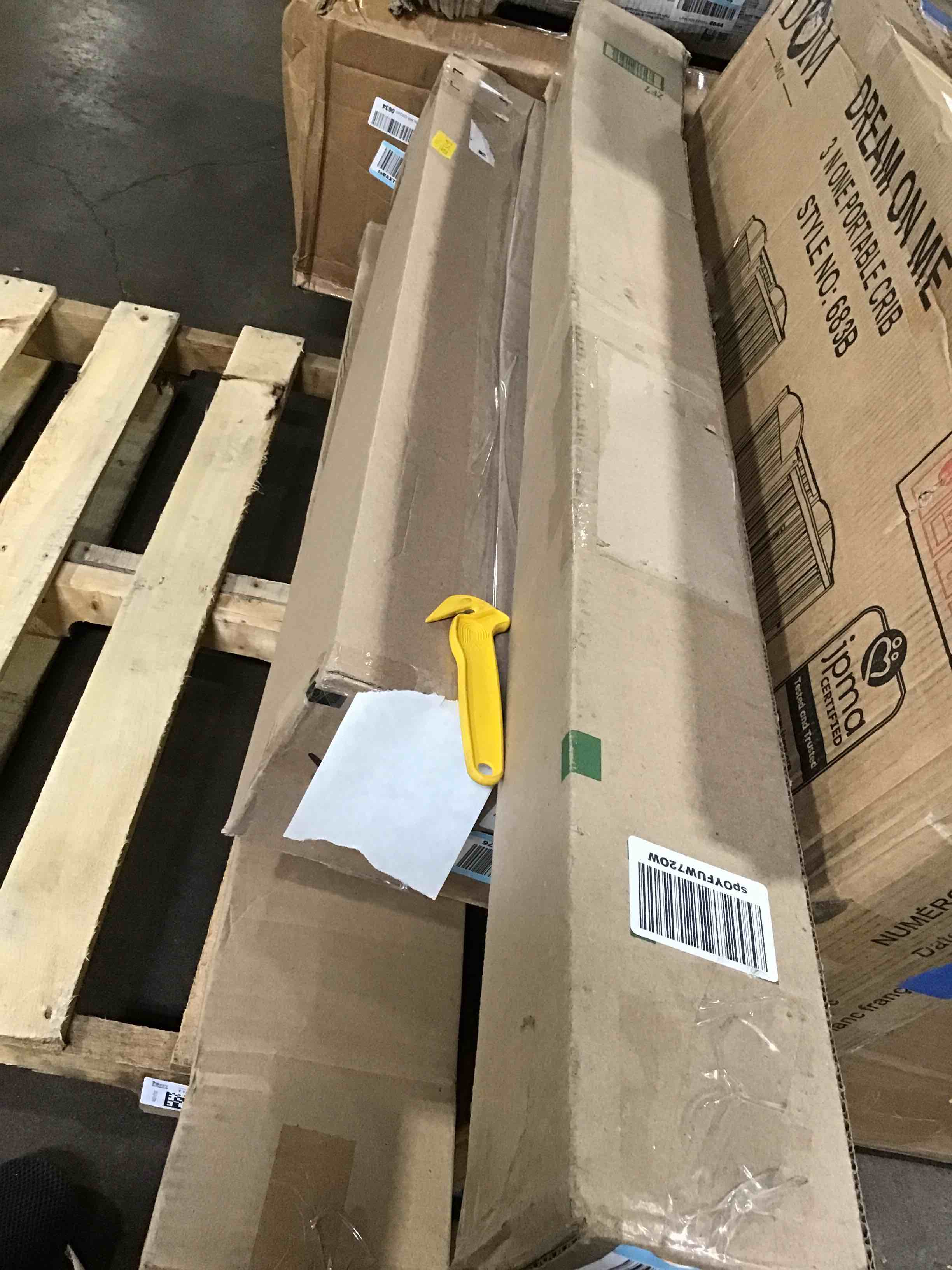 https://s3.amazonaws.com/lotting-images-prod/bidfta/GRN5223915_1695141815008.jpeg