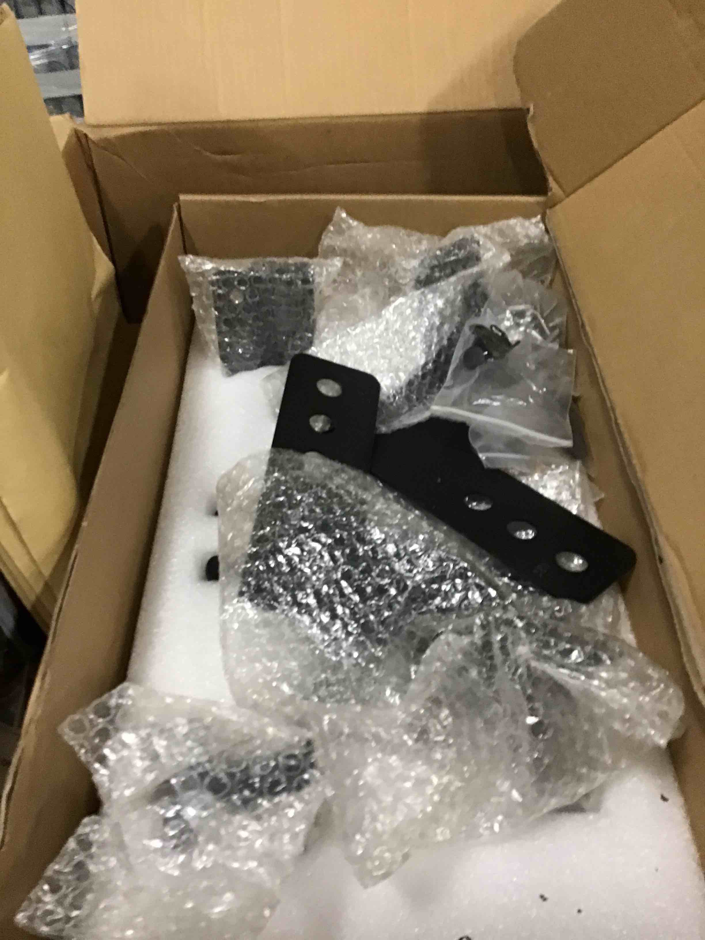 https://s3.amazonaws.com/lotting-images-prod/bidfta/GRN5229431_1704896767124.jpeg