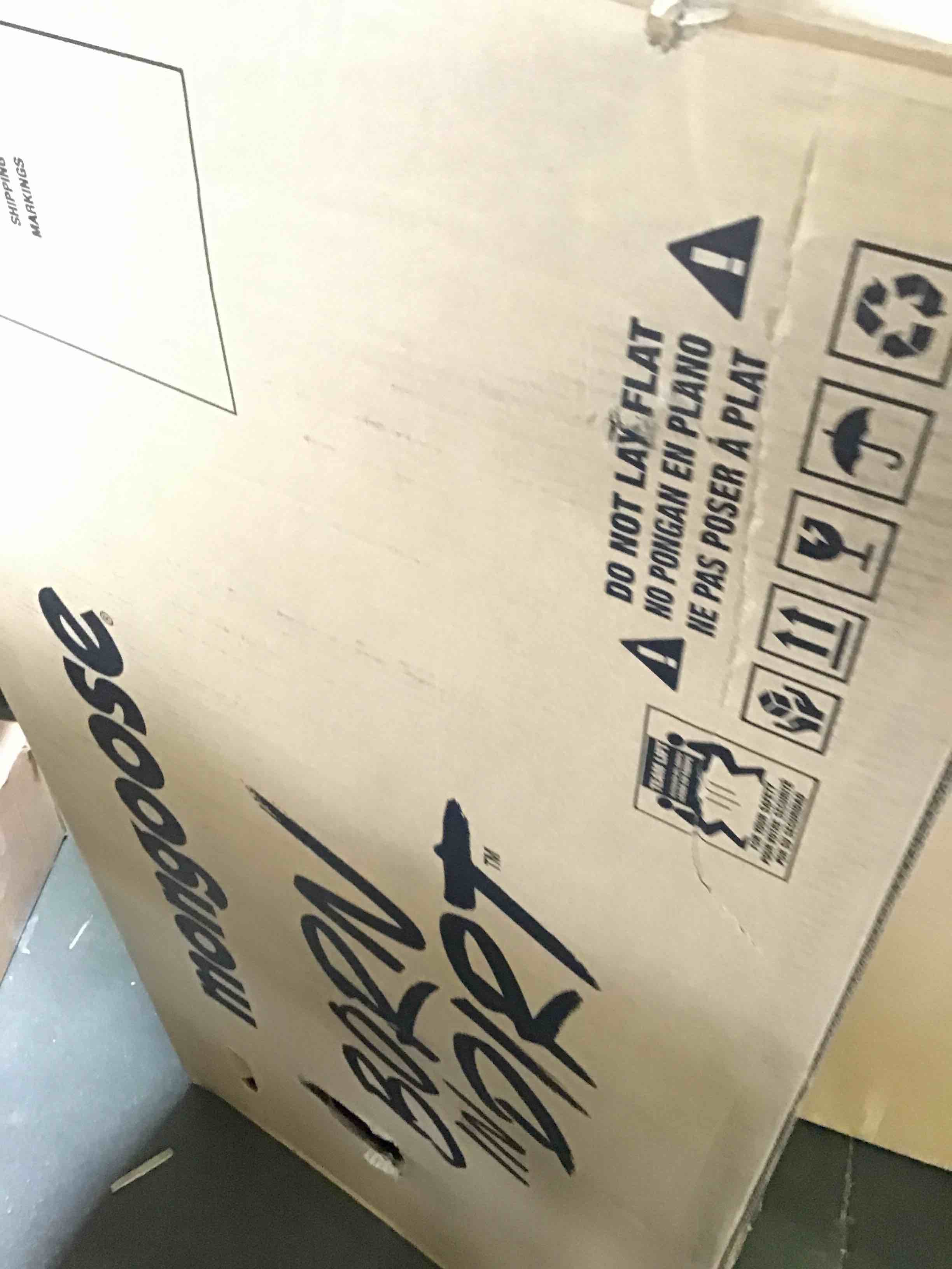 https://s3.amazonaws.com/lotting-images-prod/bidfta/GRN5231060_1692807485459.jpeg