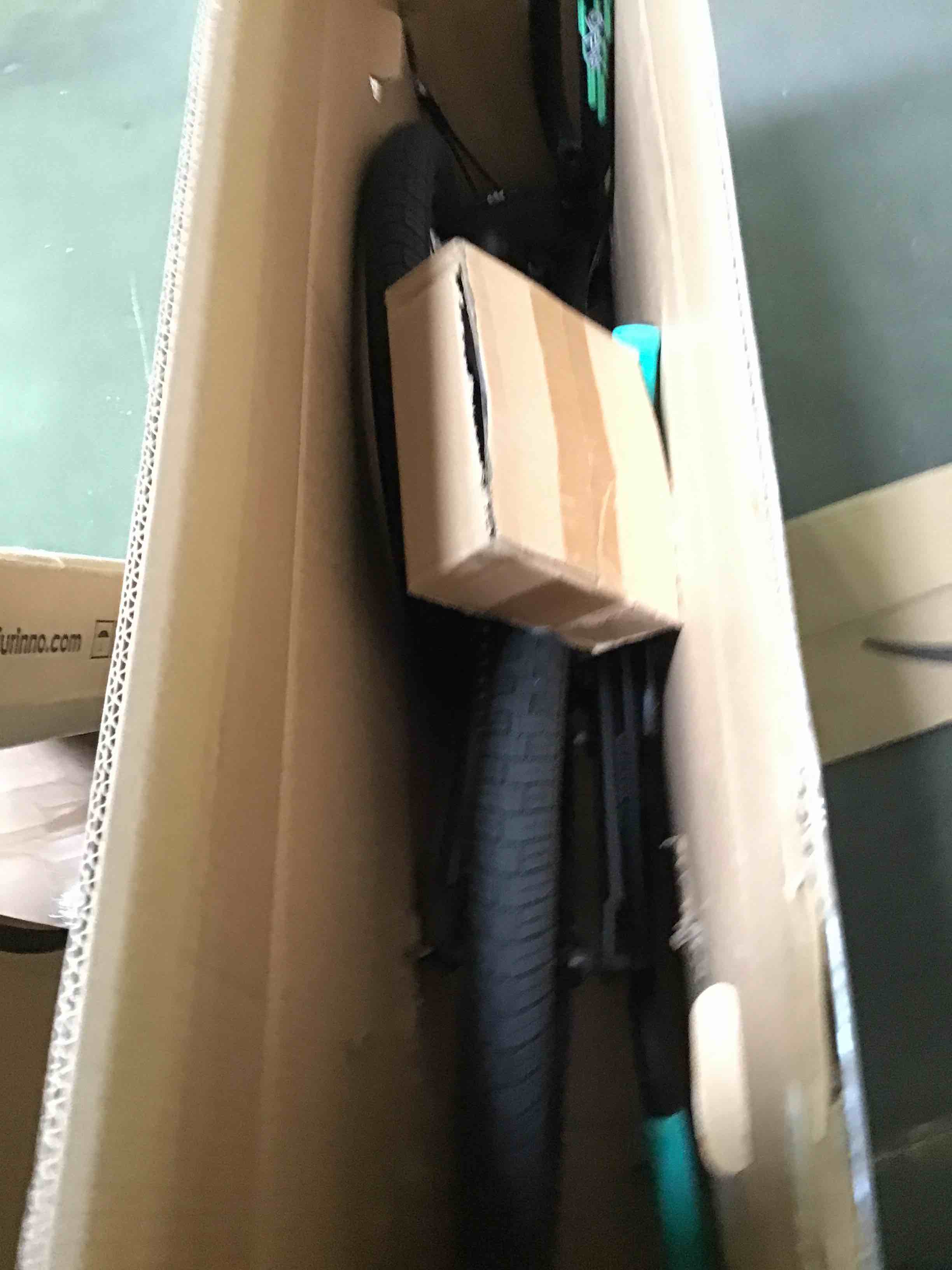 https://s3.amazonaws.com/lotting-images-prod/bidfta/GRN5231060_1692807540841.jpeg