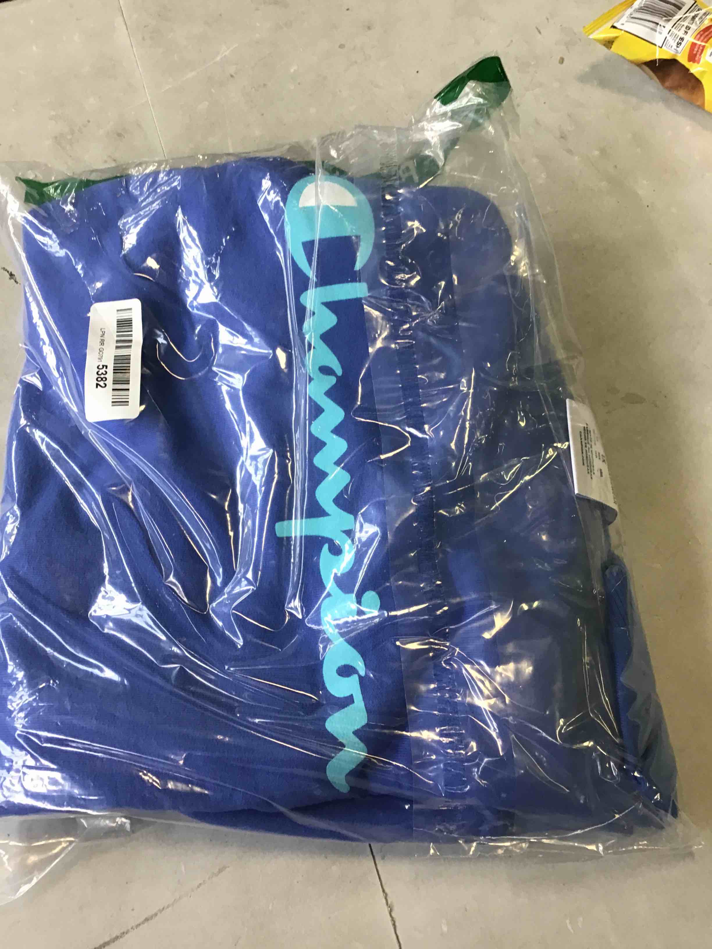 https://s3.amazonaws.com/lotting-images-prod/bidfta/GRN5235479_1692204605085.jpeg