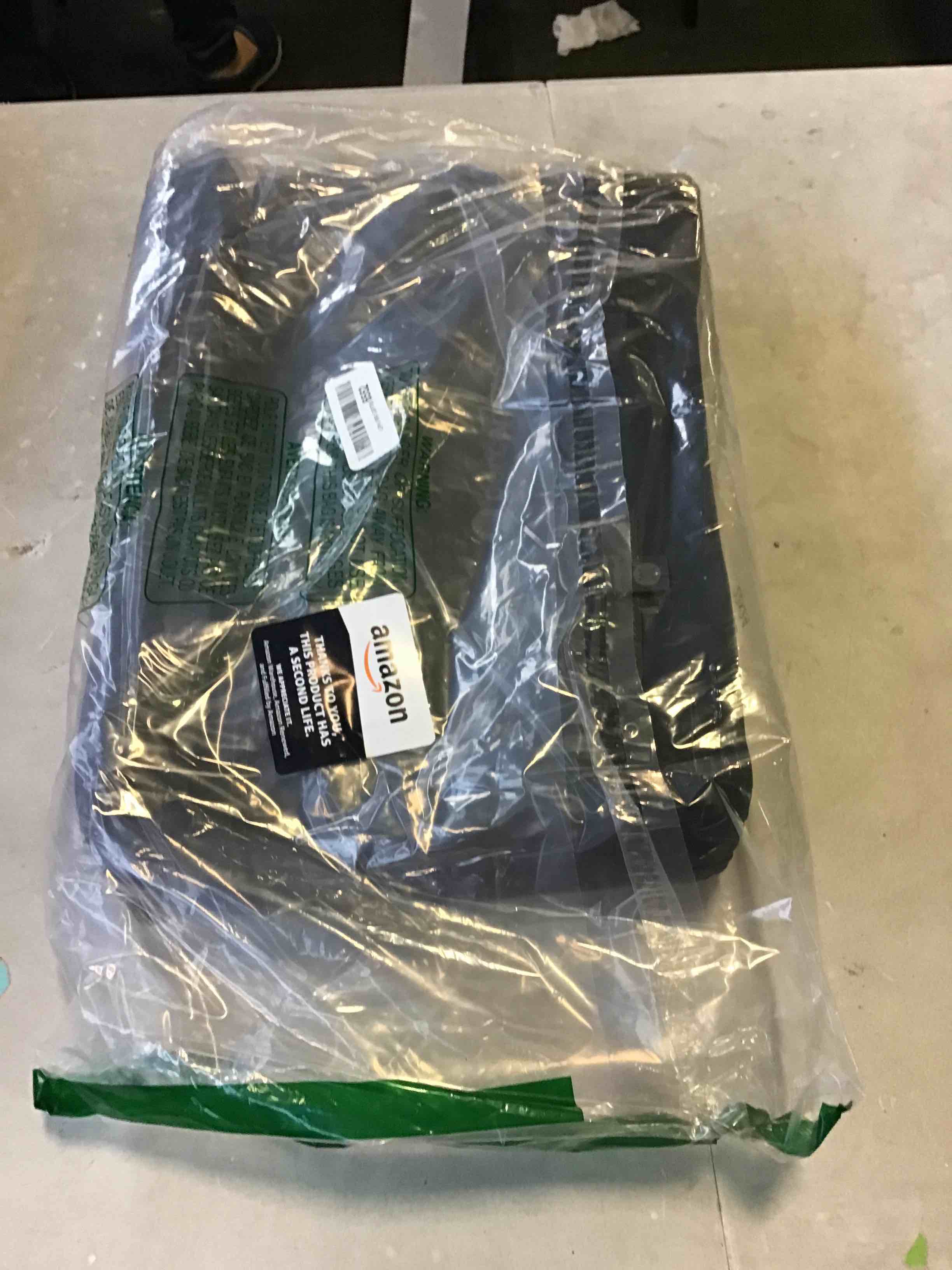 https://s3.amazonaws.com/lotting-images-prod/bidfta/GRN5235658_1692272249622.jpeg