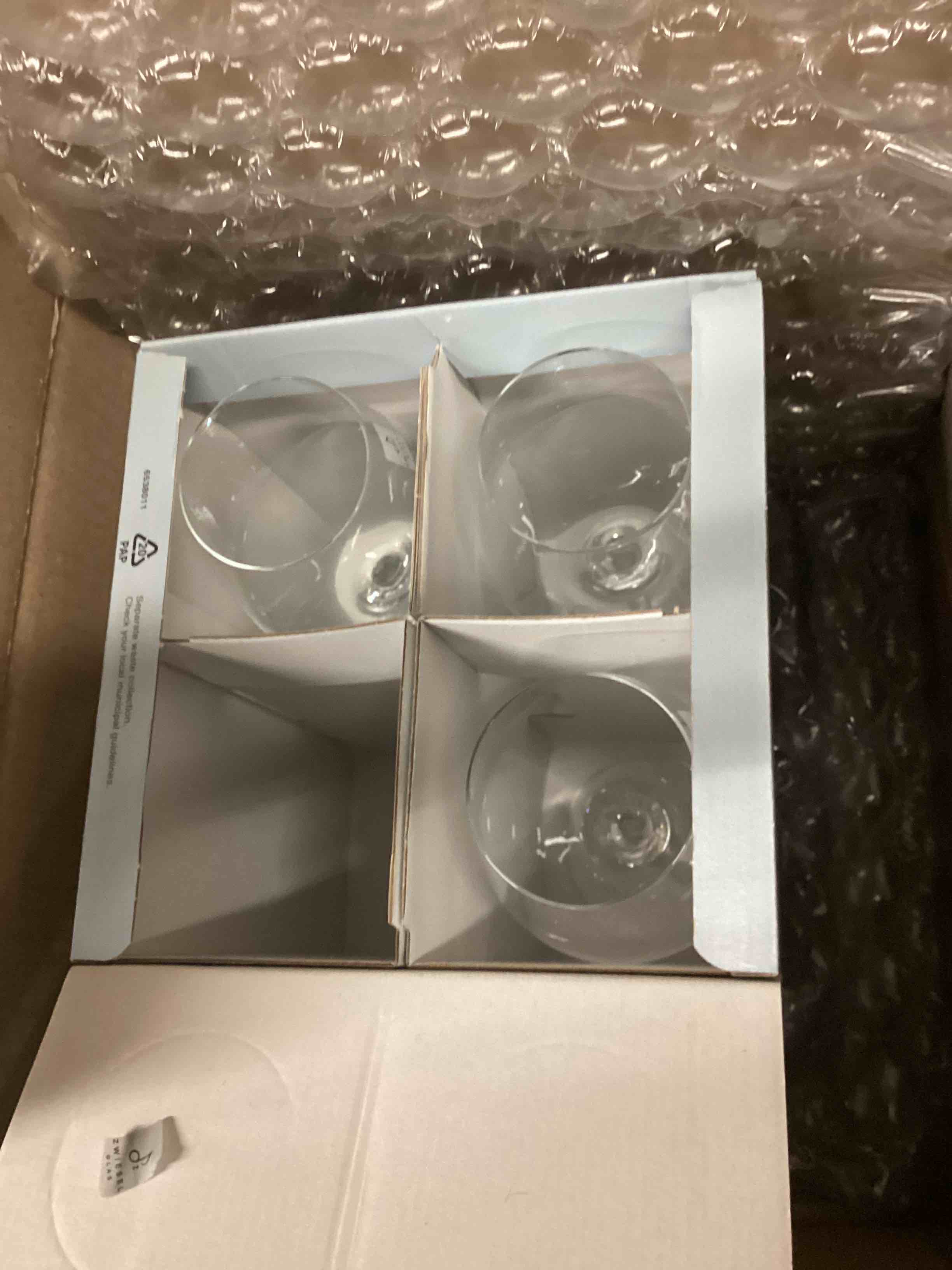 https://s3.amazonaws.com/lotting-images-prod/bidfta/GRN5237616_1696868811981.jpeg
