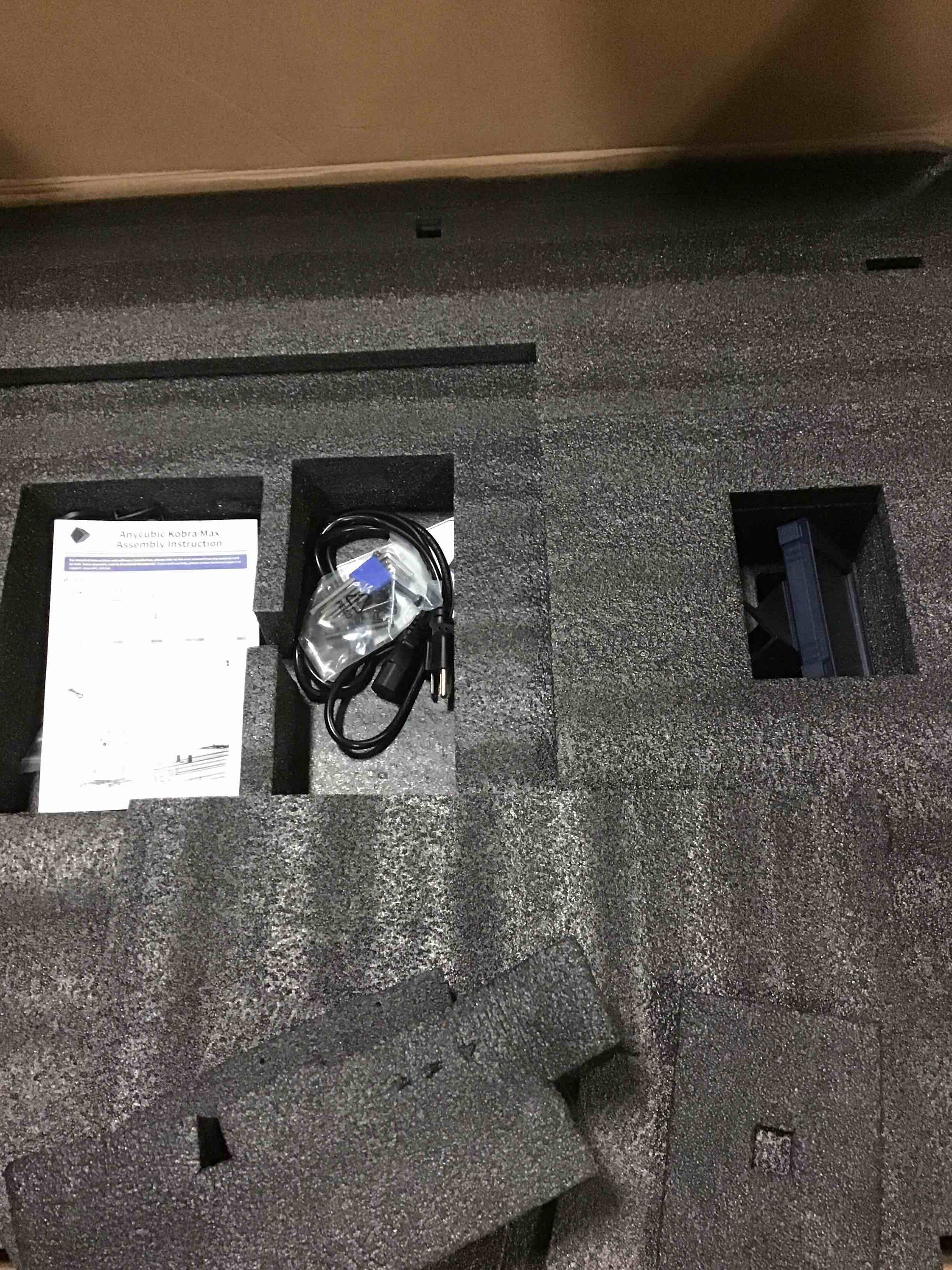 https://s3.amazonaws.com/lotting-images-prod/bidfta/GRN5238956_1692964258512.jpeg