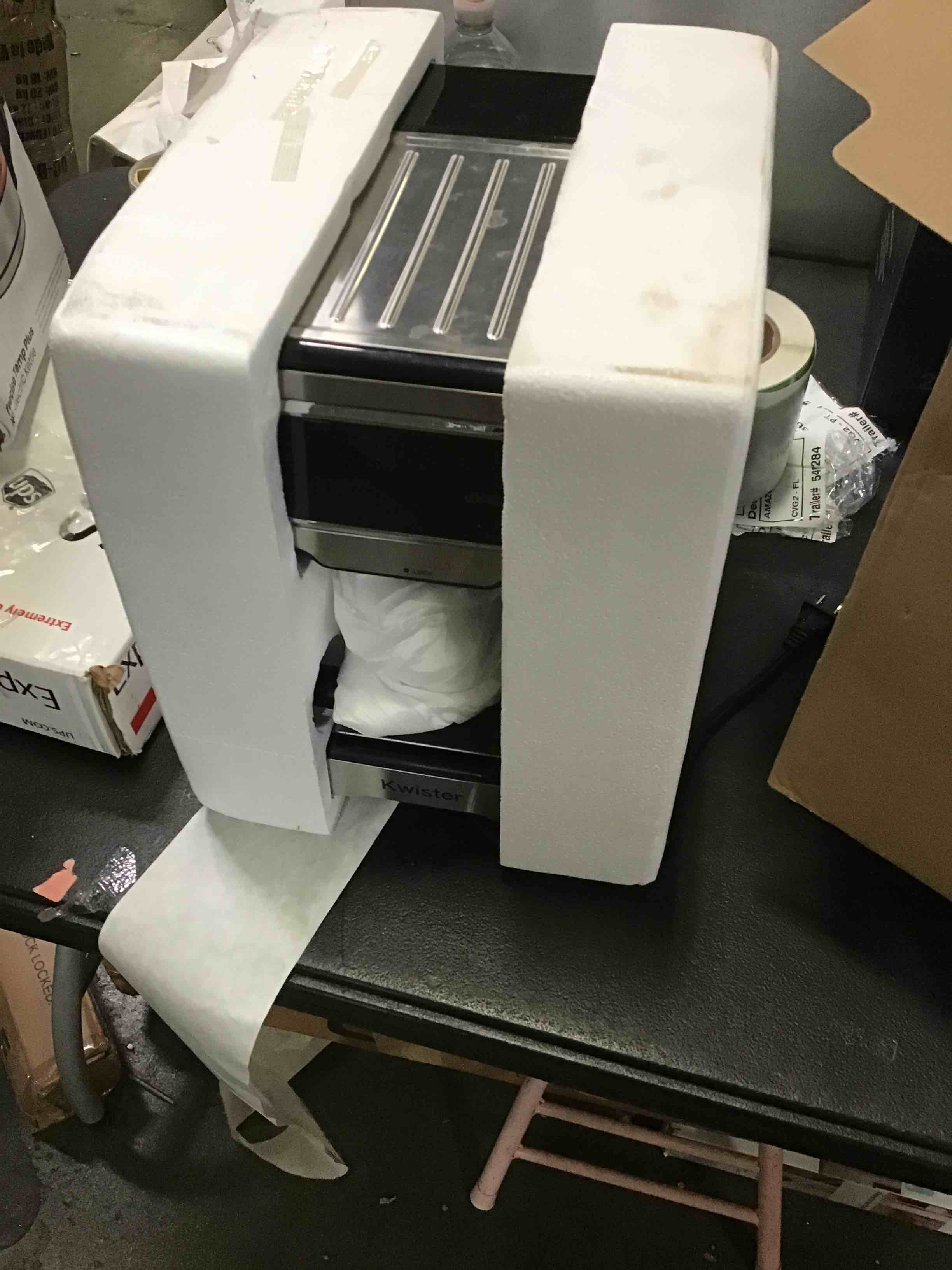 https://s3.amazonaws.com/lotting-images-prod/bidfta/GRN5239002_1692973503073.jpeg