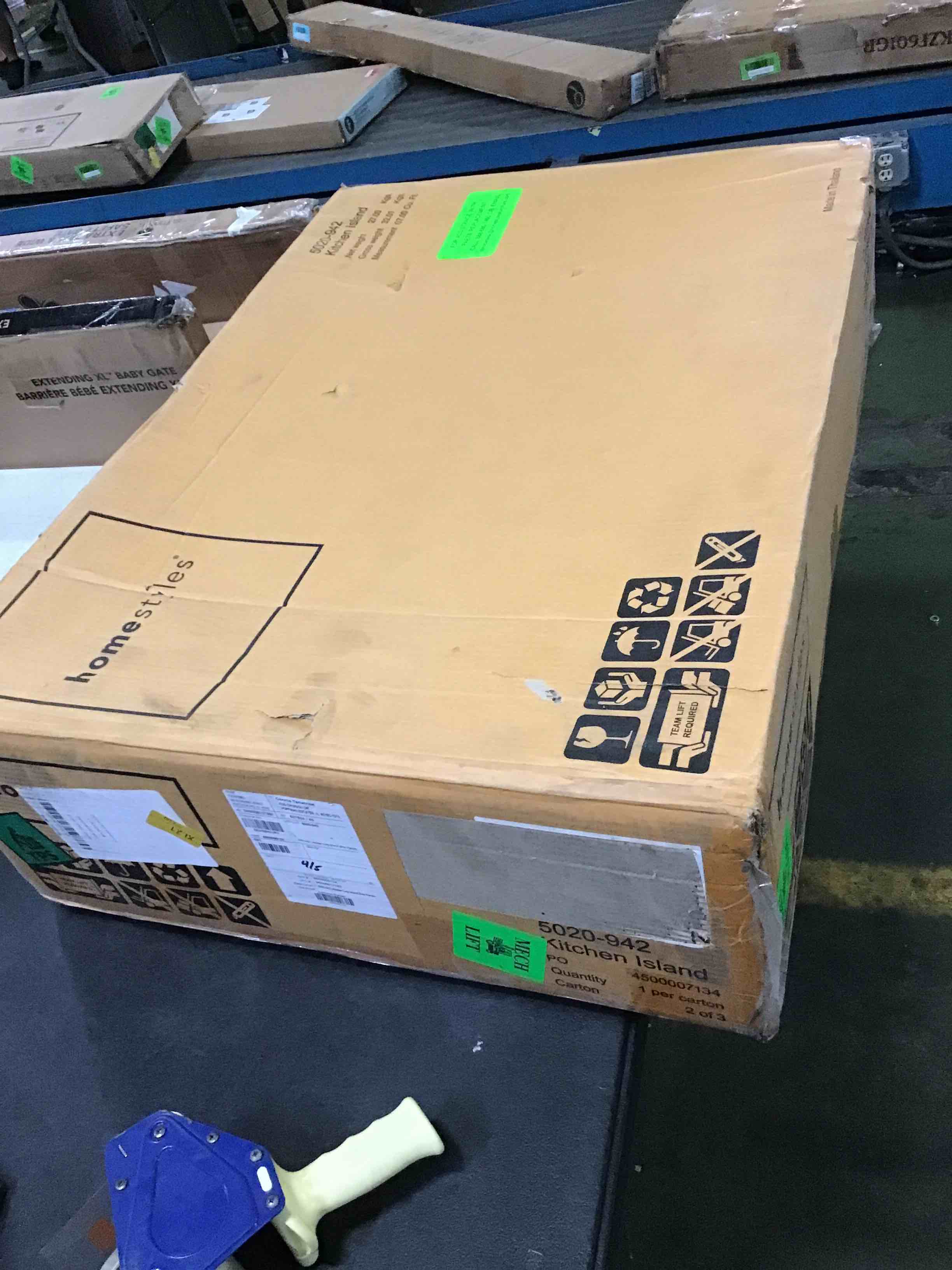 https://s3.amazonaws.com/lotting-images-prod/bidfta/GRN5239060_1692984578528.jpeg