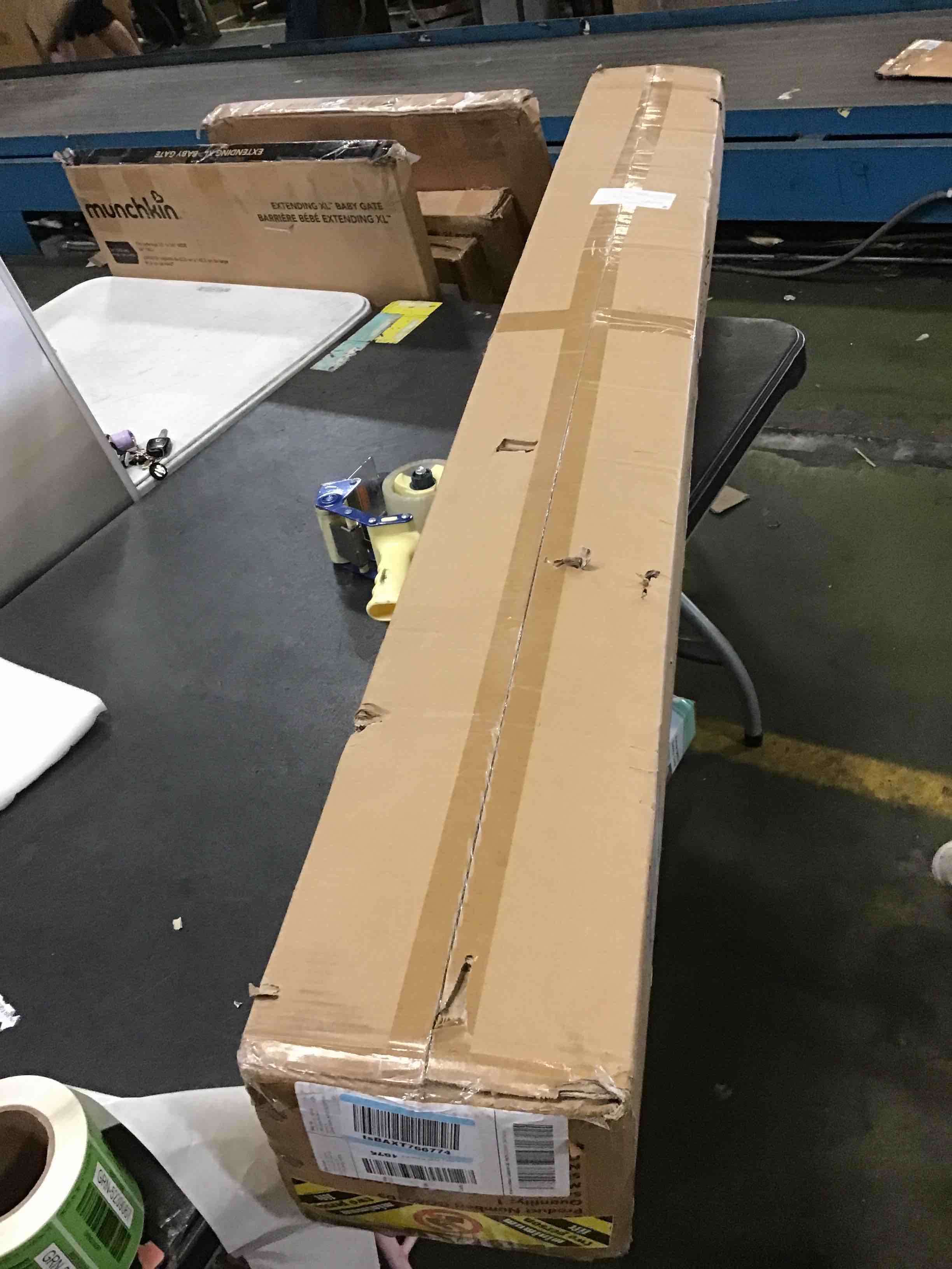 https://s3.amazonaws.com/lotting-images-prod/bidfta/GRN5239062_1692985023538.jpeg