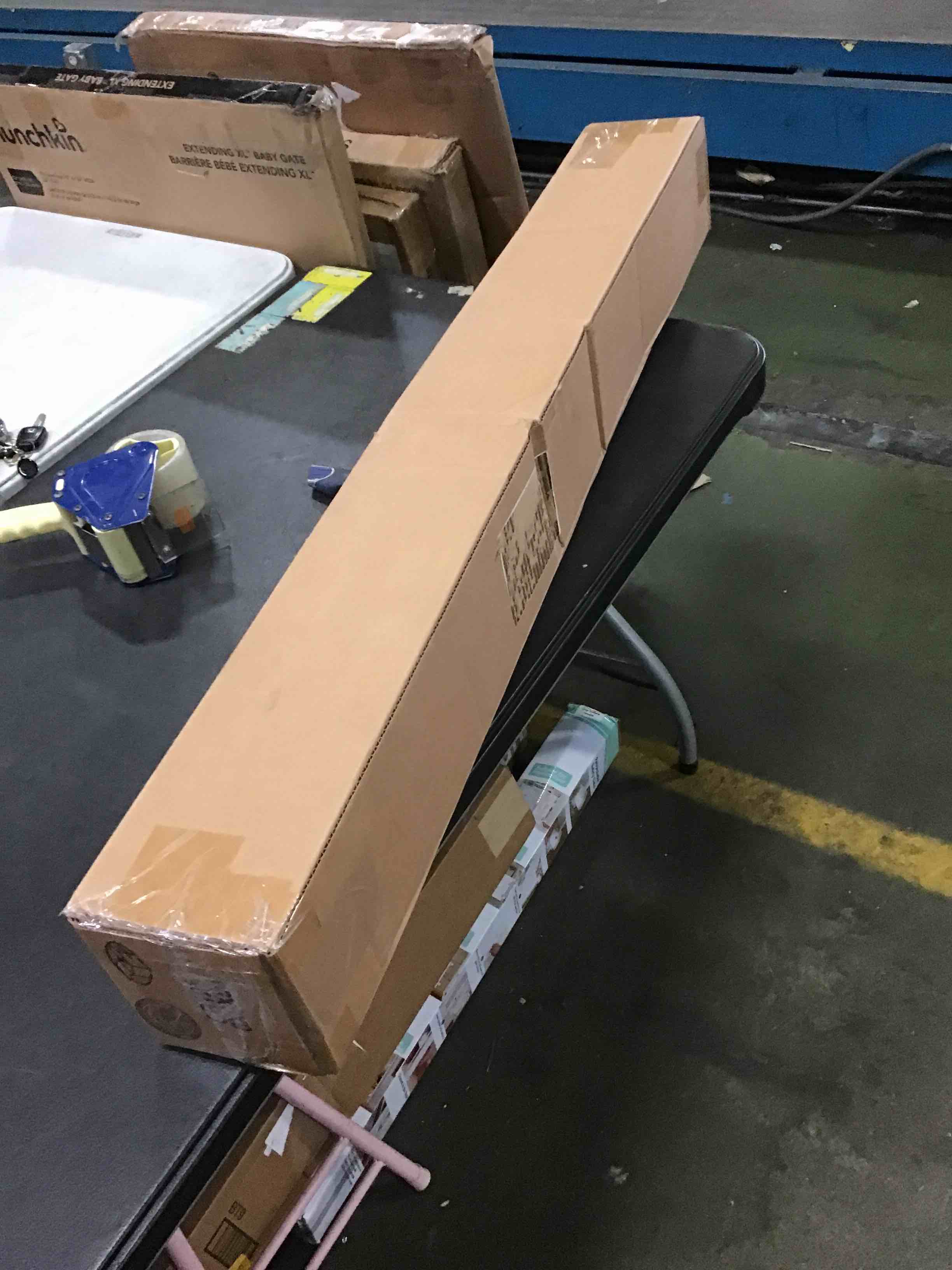 https://s3.amazonaws.com/lotting-images-prod/bidfta/GRN5239065_1692985657076.jpeg