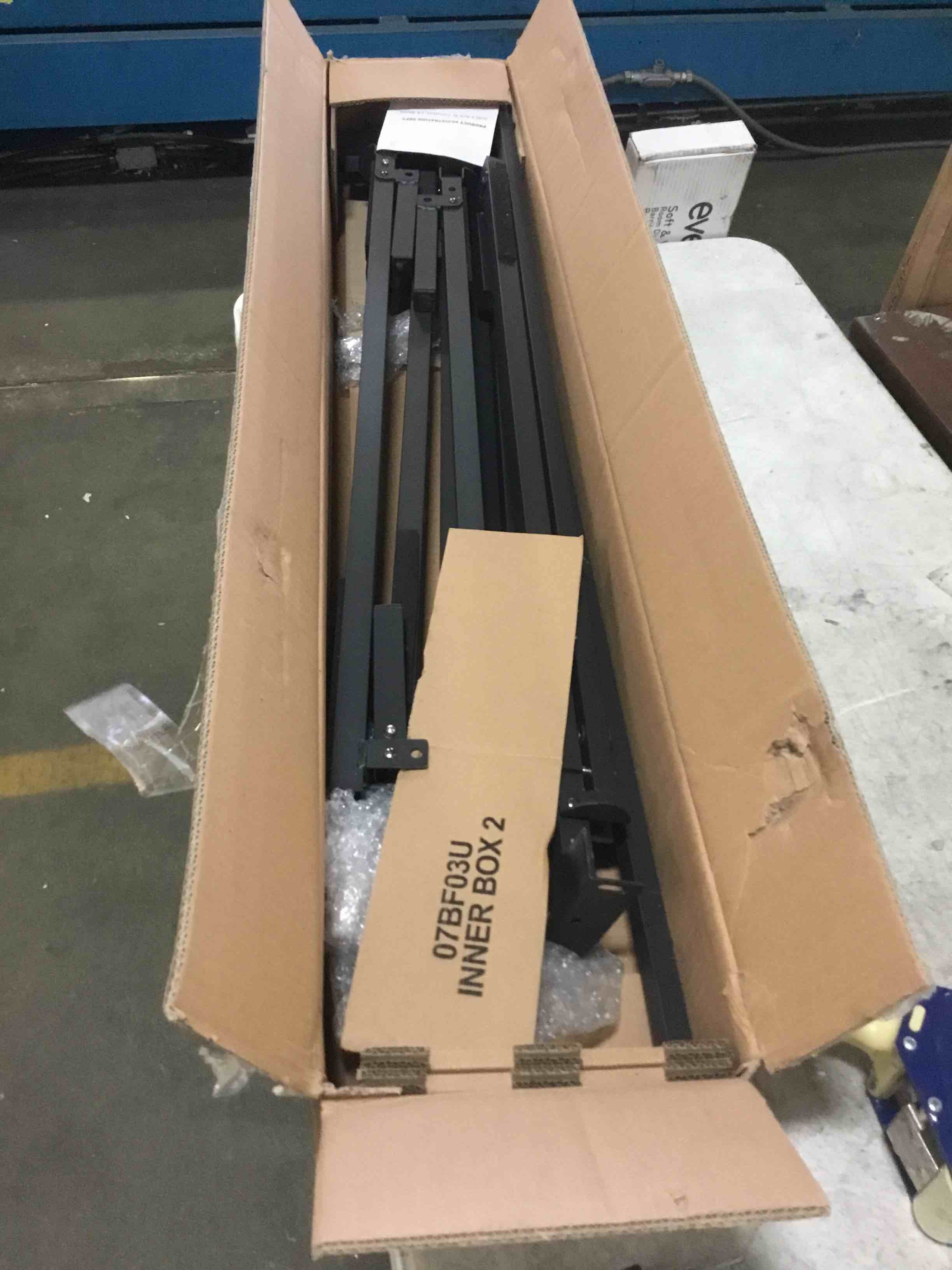 https://s3.amazonaws.com/lotting-images-prod/bidfta/GRN5239327_1693333257699.jpeg