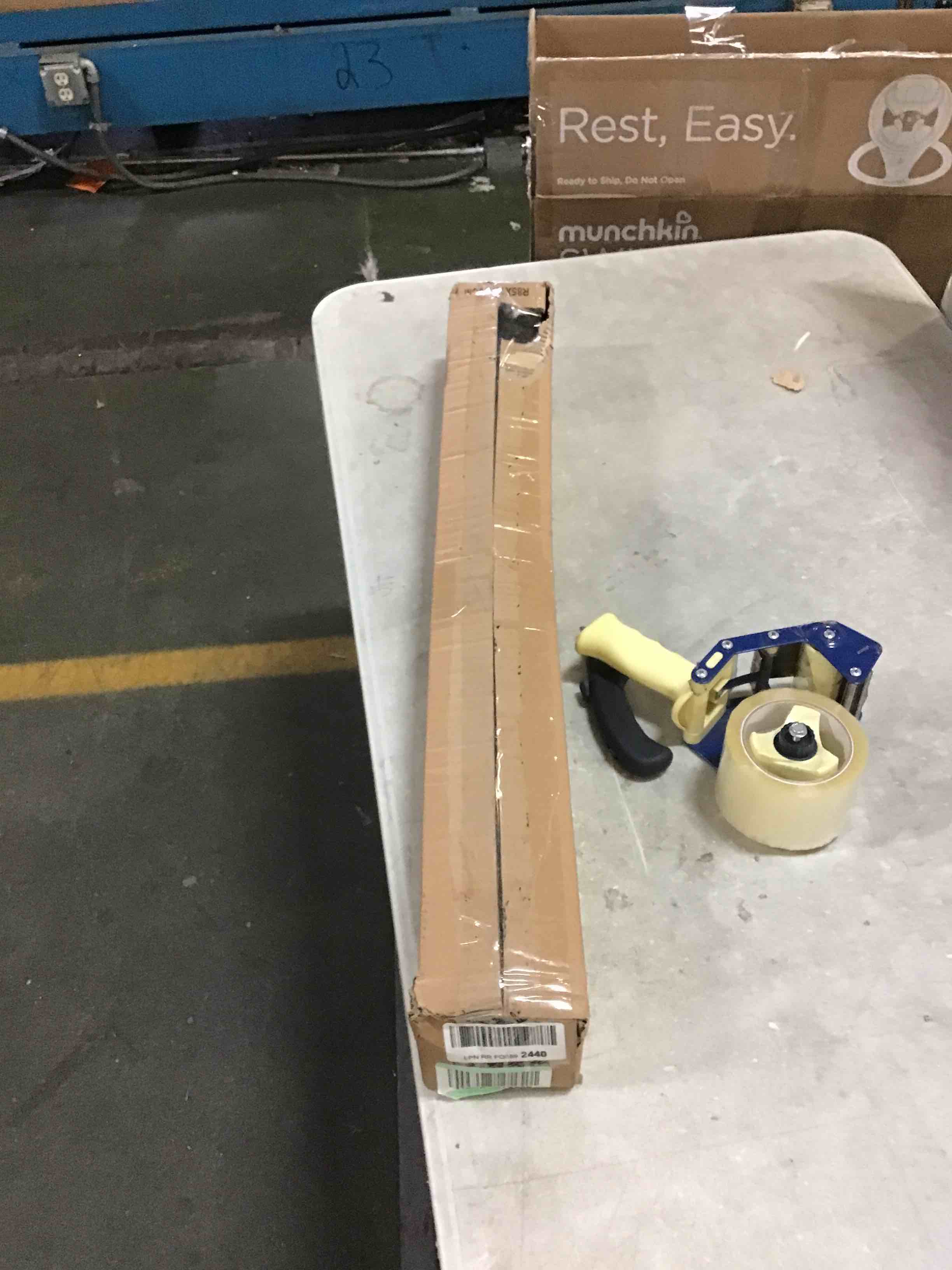 https://s3.amazonaws.com/lotting-images-prod/bidfta/GRN5239601_1693495001492.jpeg
