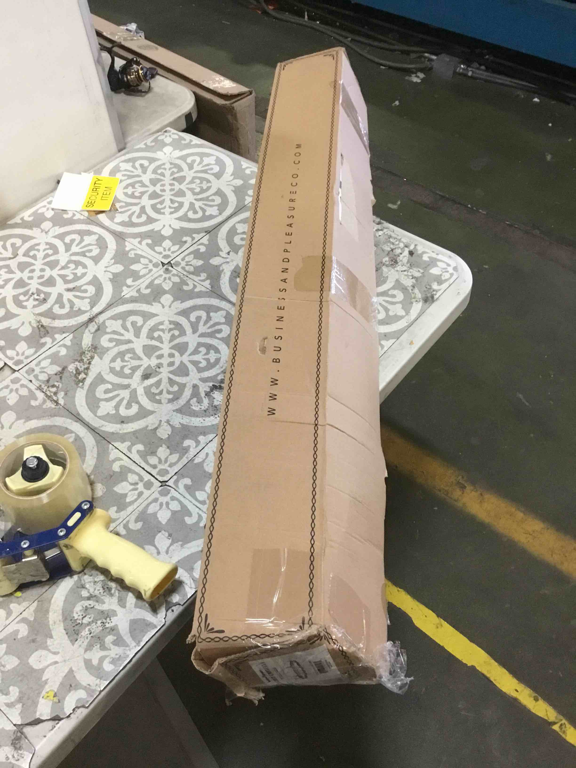 https://s3.amazonaws.com/lotting-images-prod/bidfta/GRN5239781_1693575293103.jpeg
