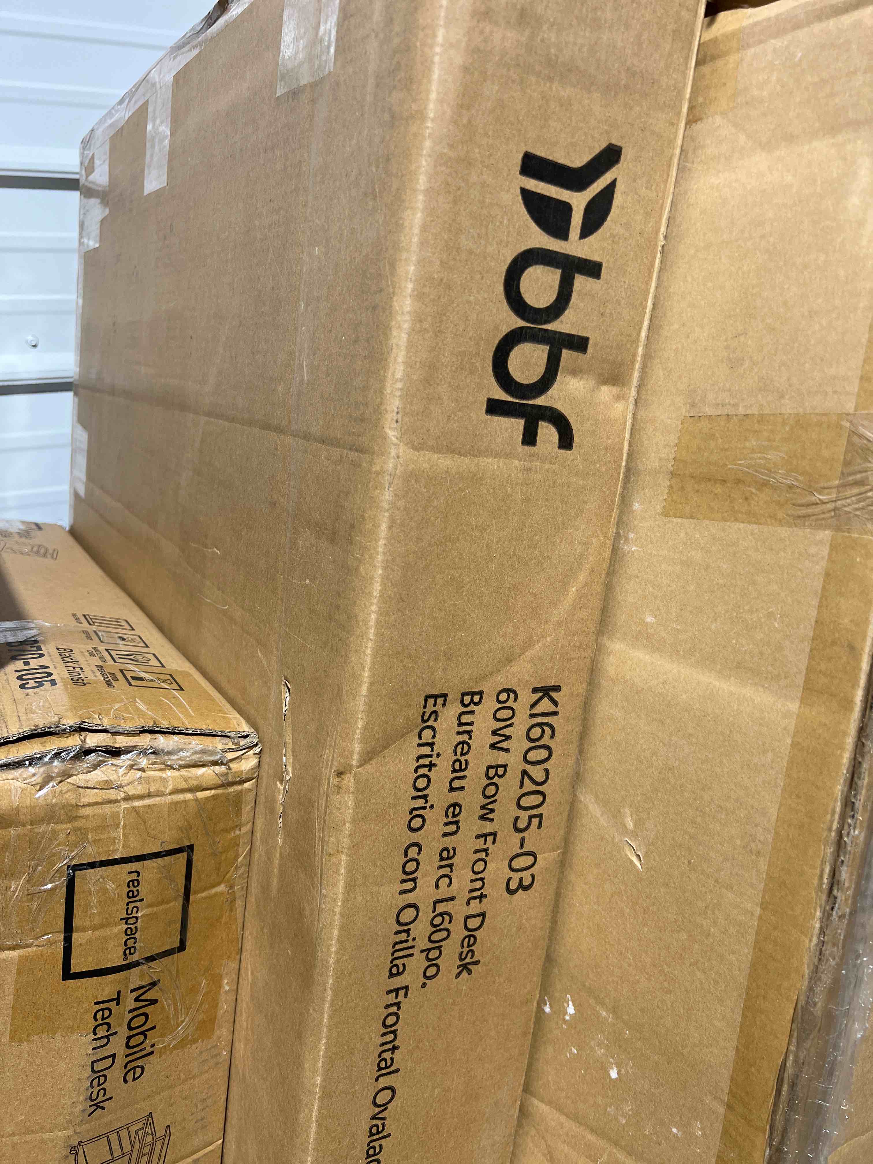 https://s3.amazonaws.com/lotting-images-prod/bidfta/GRN5240128_1694402311733.jpeg