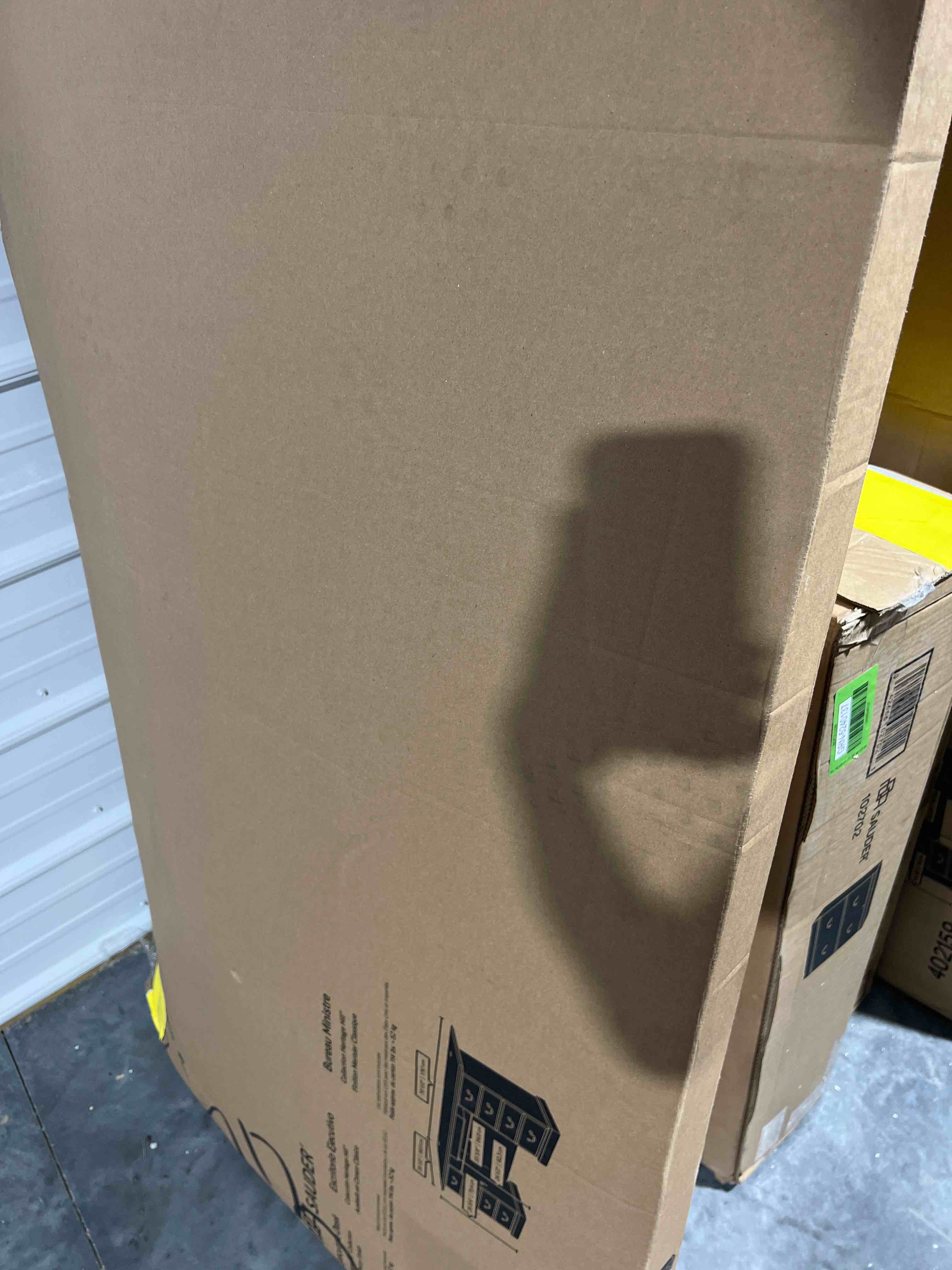 https://s3.amazonaws.com/lotting-images-prod/bidfta/GRN5240138_1694404180959.jpeg