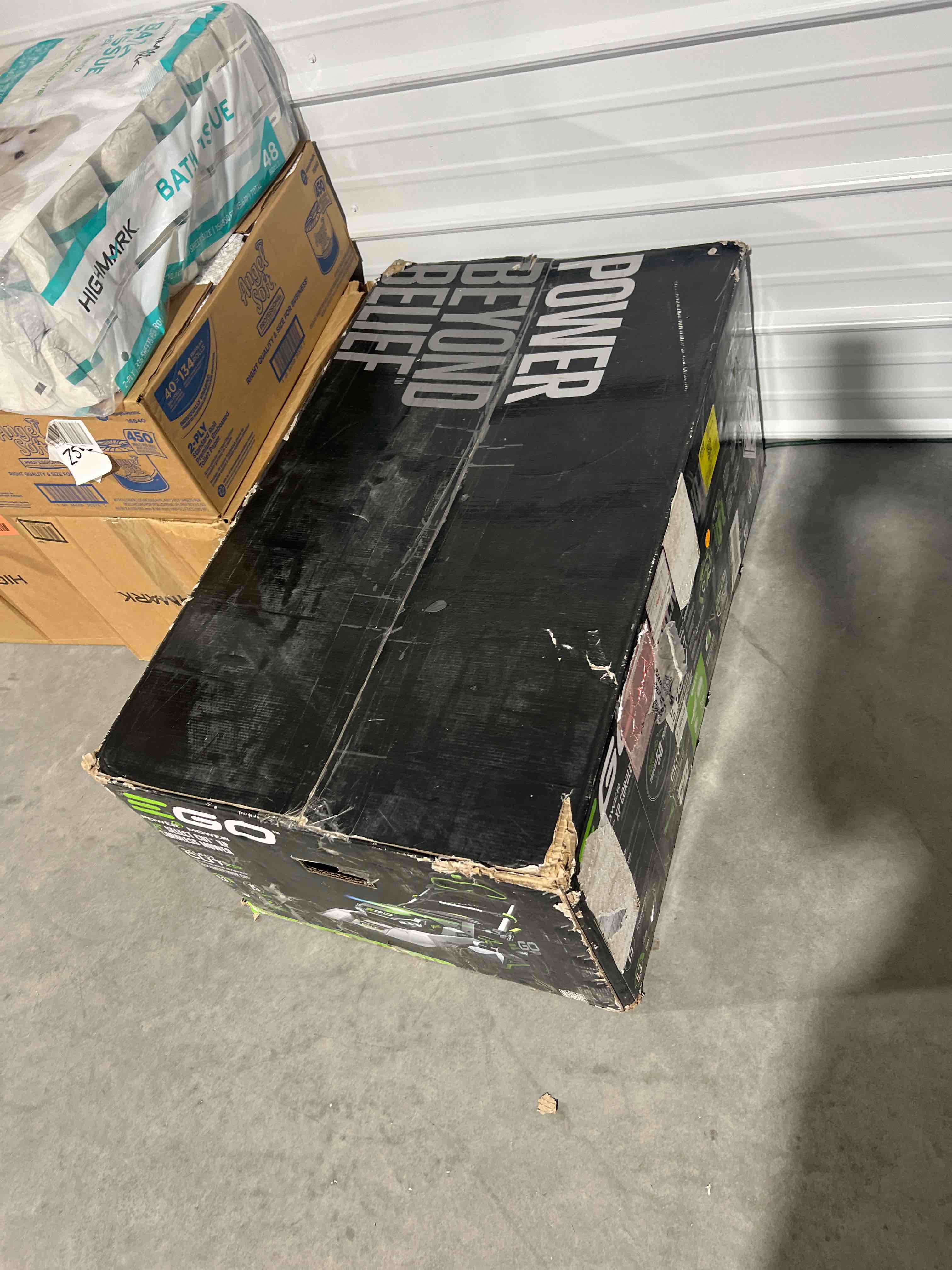https://s3.amazonaws.com/lotting-images-prod/bidfta/GRN5240266_1695663382098.jpeg
