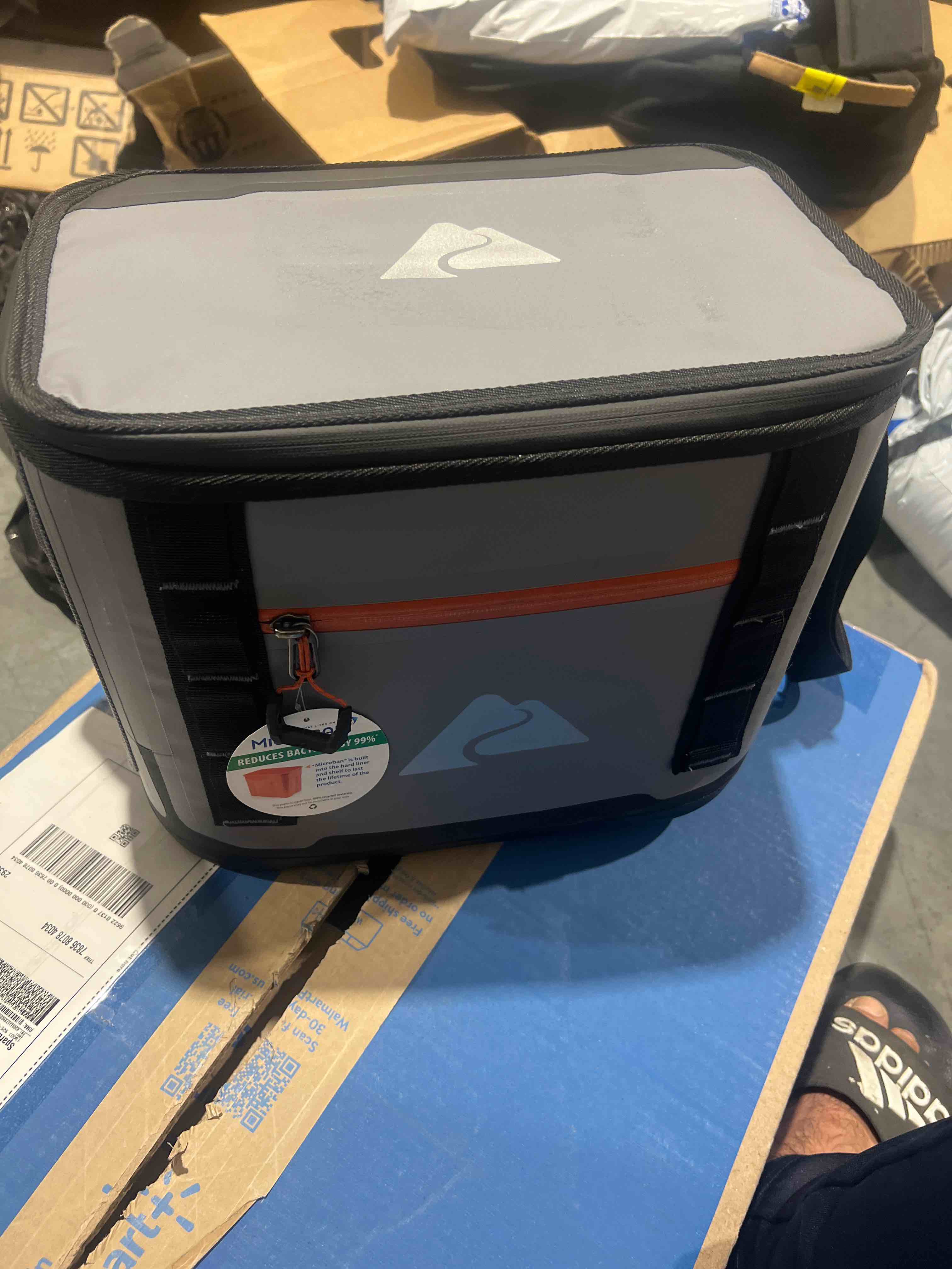 https://s3.amazonaws.com/lotting-images-prod/bidfta/GRN5240397_1696543227333.jpeg